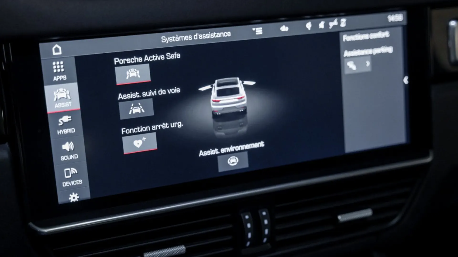Porsche Cayenne — photo 35