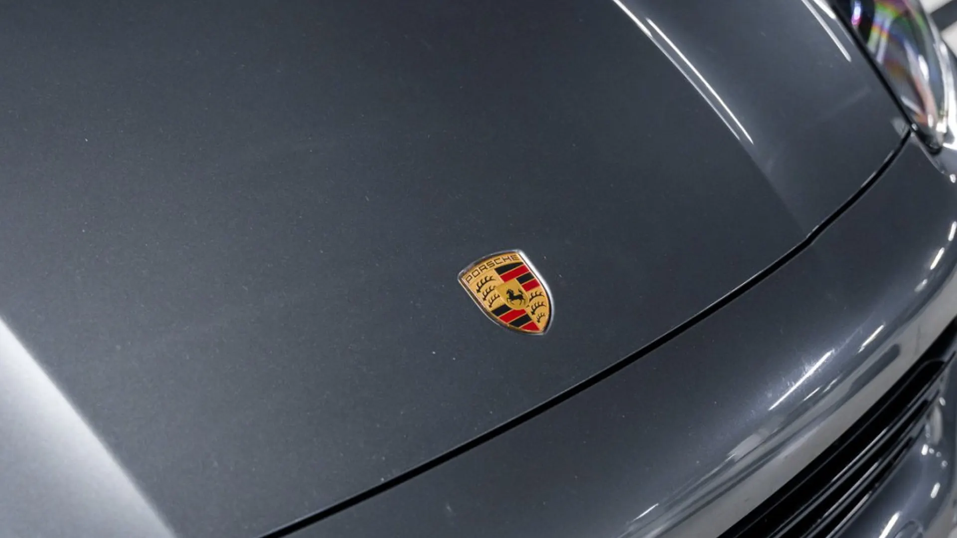 Porsche Cayenne — photo 7