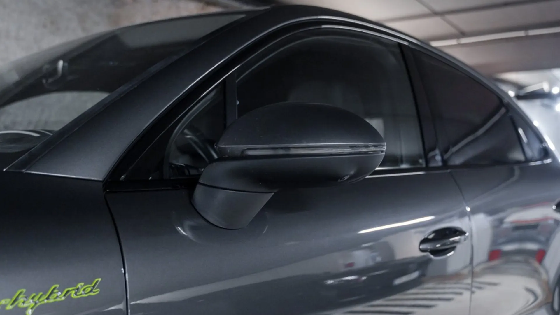 Porsche Cayenne — photo 13
