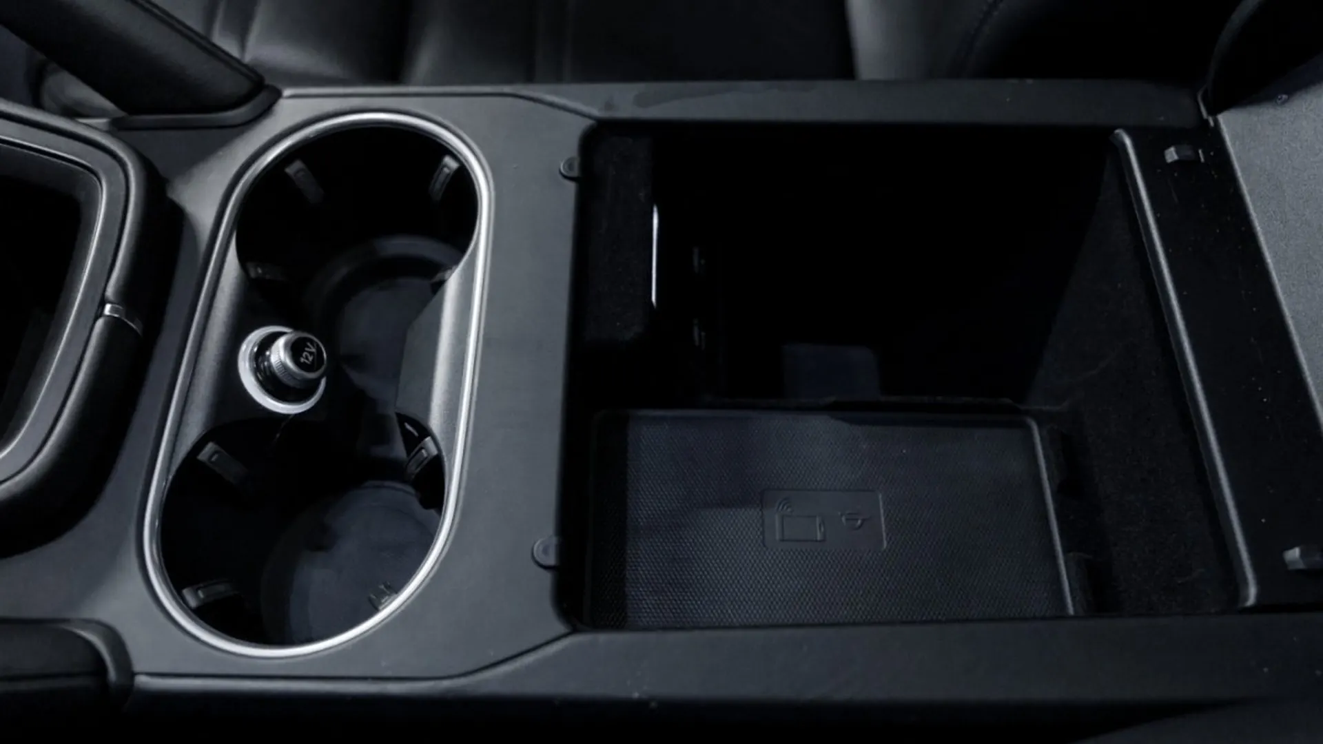 Porsche Cayenne — photo 37