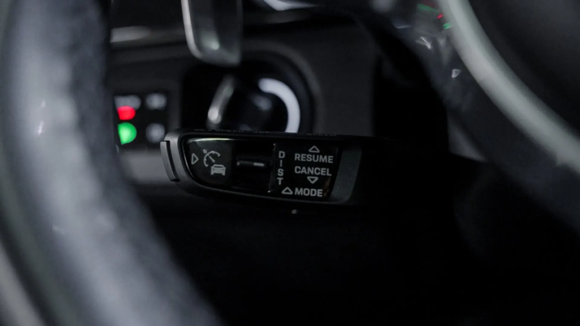 Porsche Cayenne — photo 38