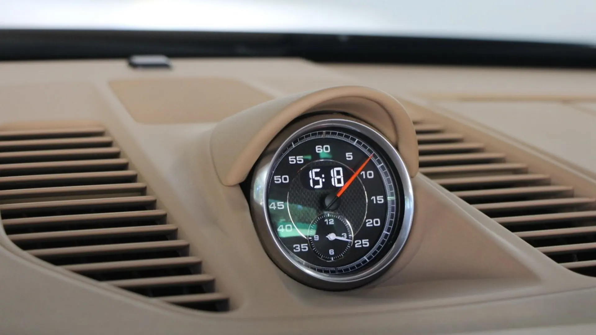 Porsche 911 — photo 11