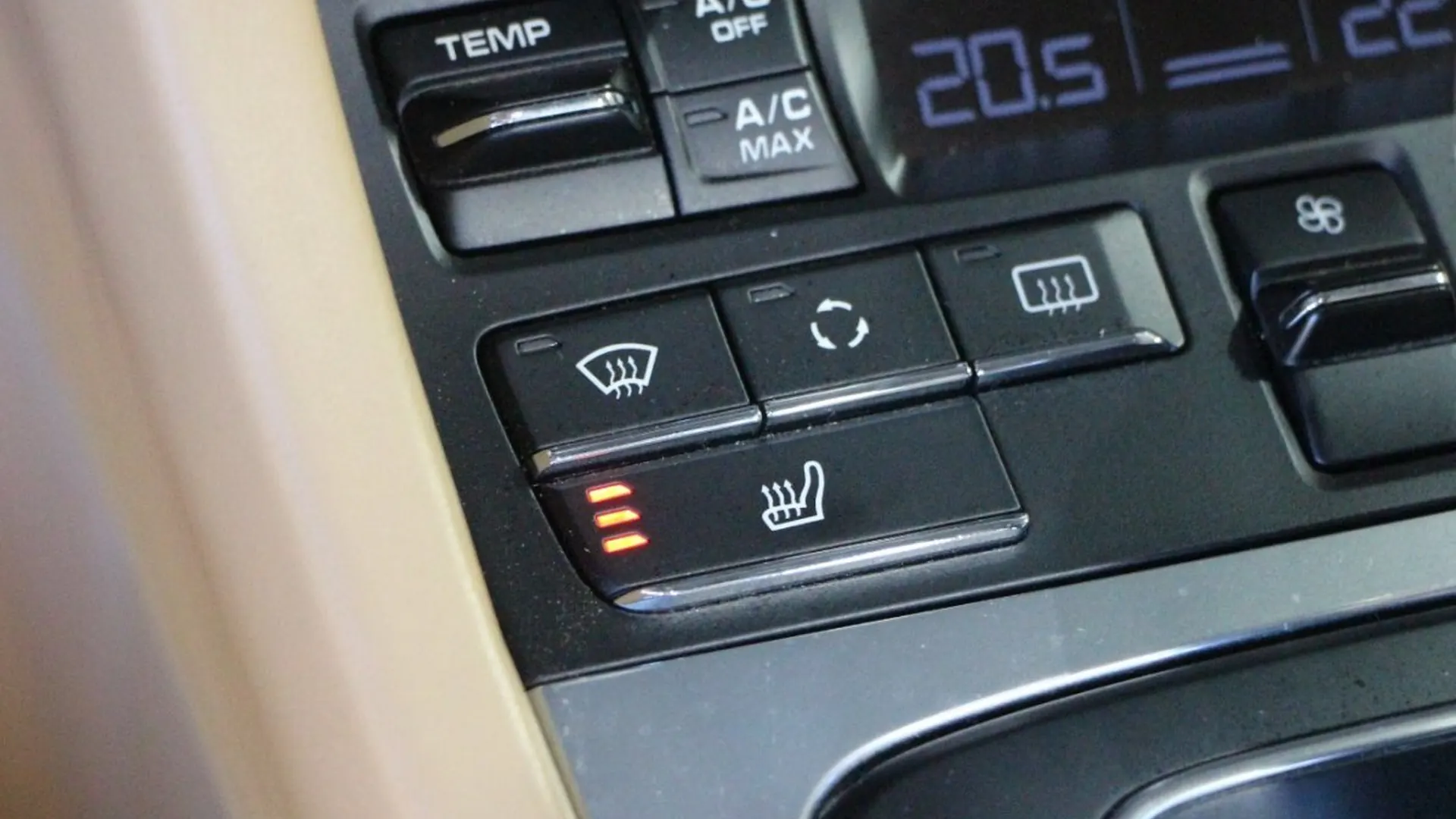 Porsche 911 — photo 19