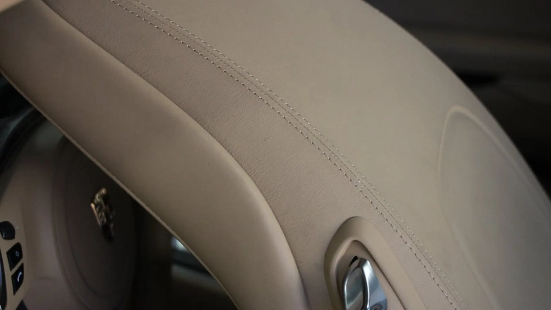 Porsche 911 — photo 8