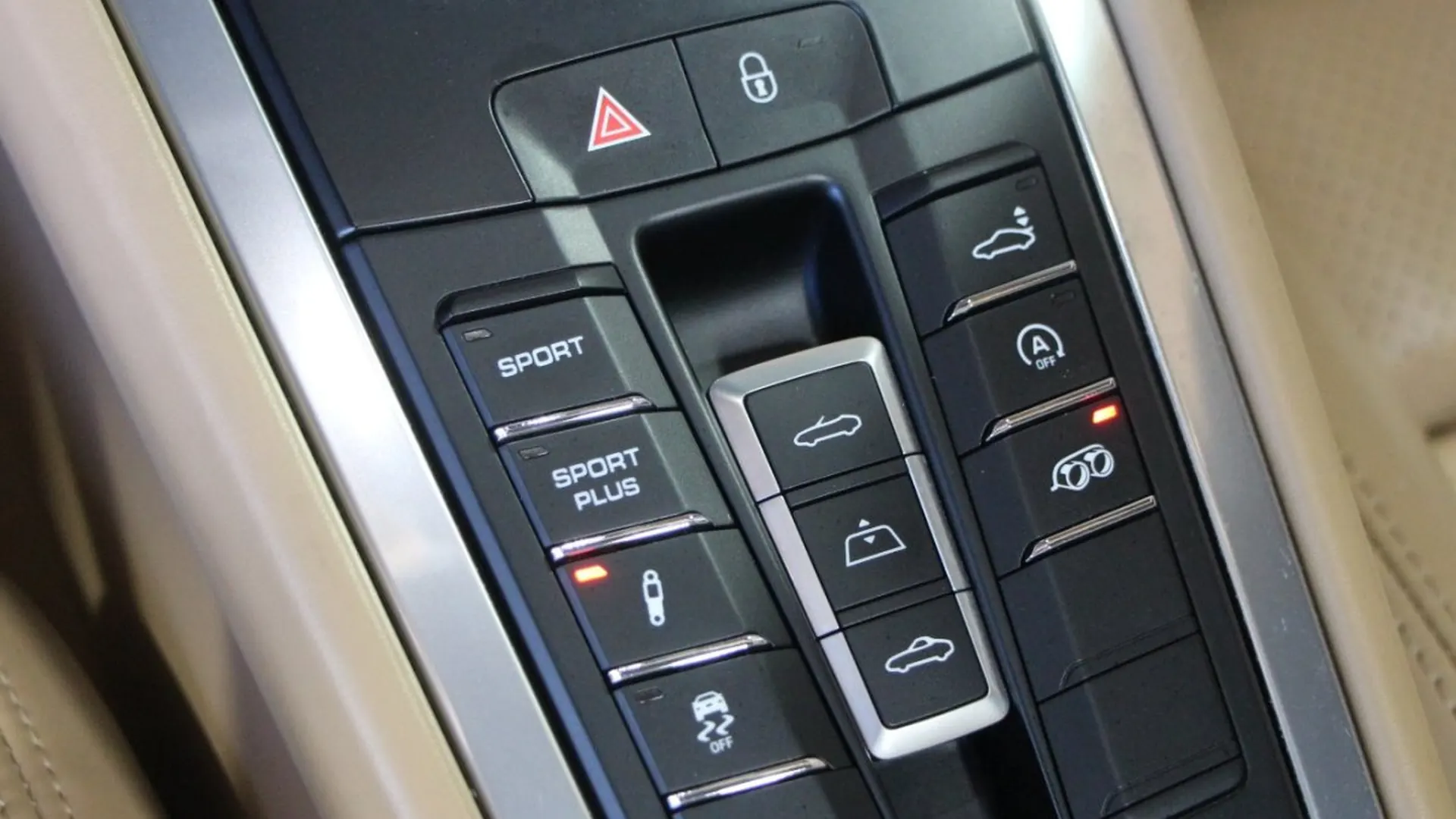 Porsche 911 — photo 18