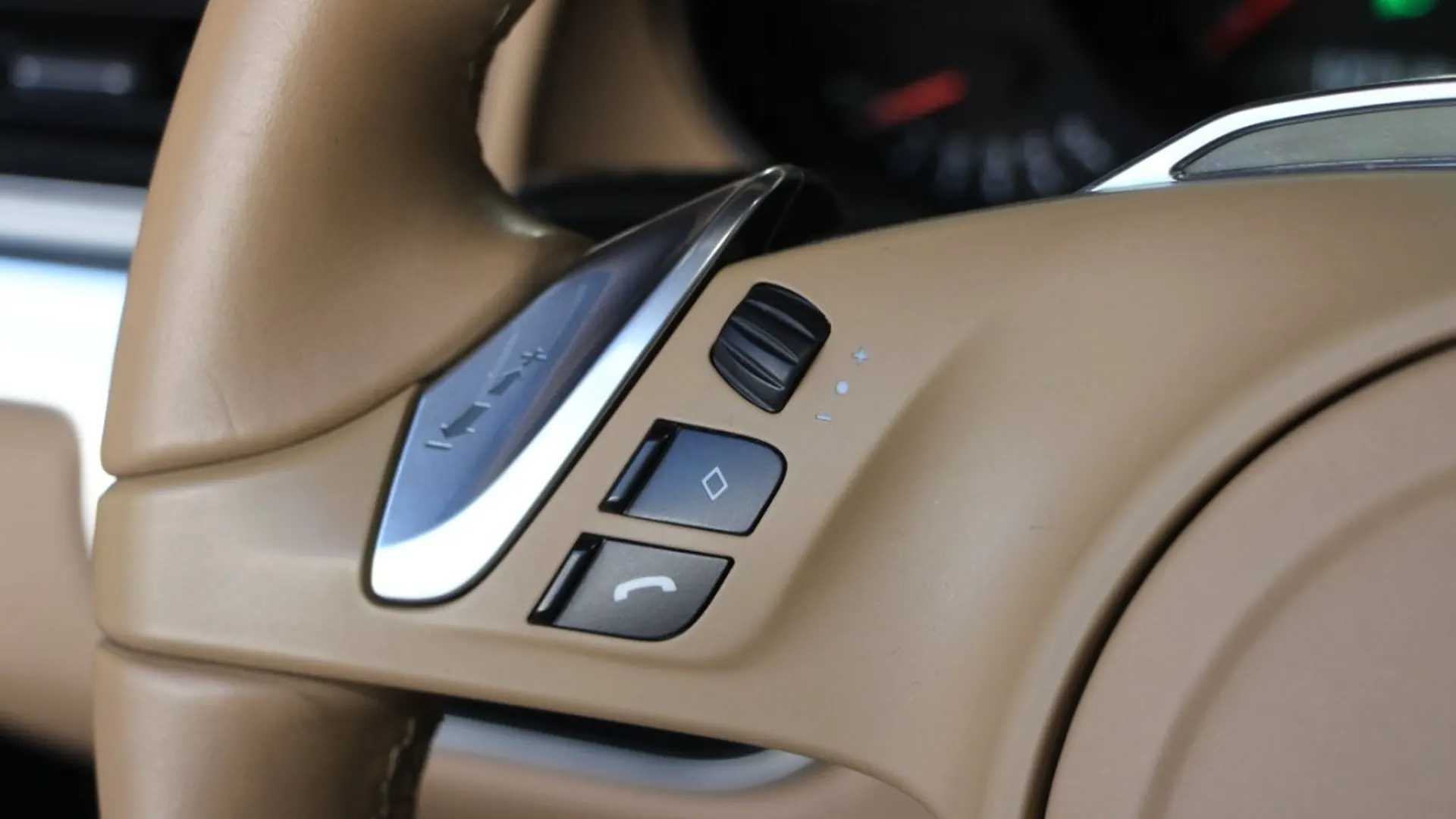 Porsche 911 — photo 12