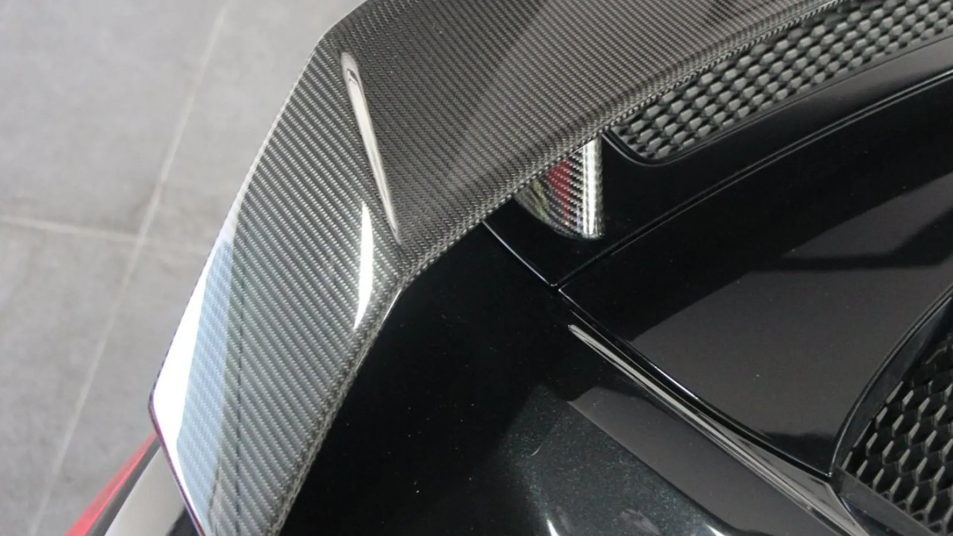 Audi R8 — photo 27