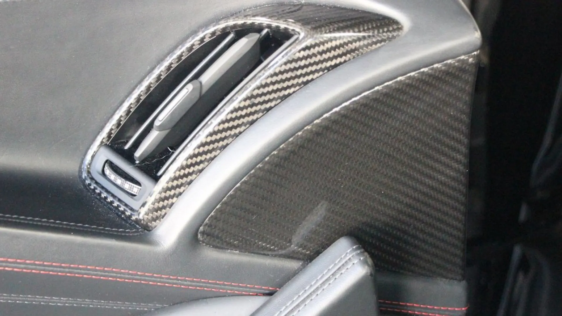 Audi R8 — photo 20