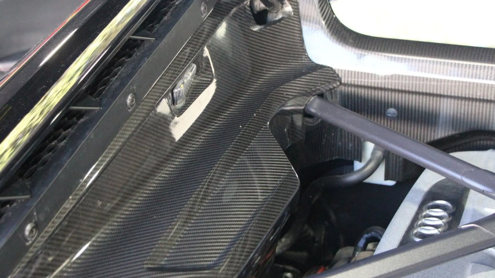 Audi R8 — photo 24
