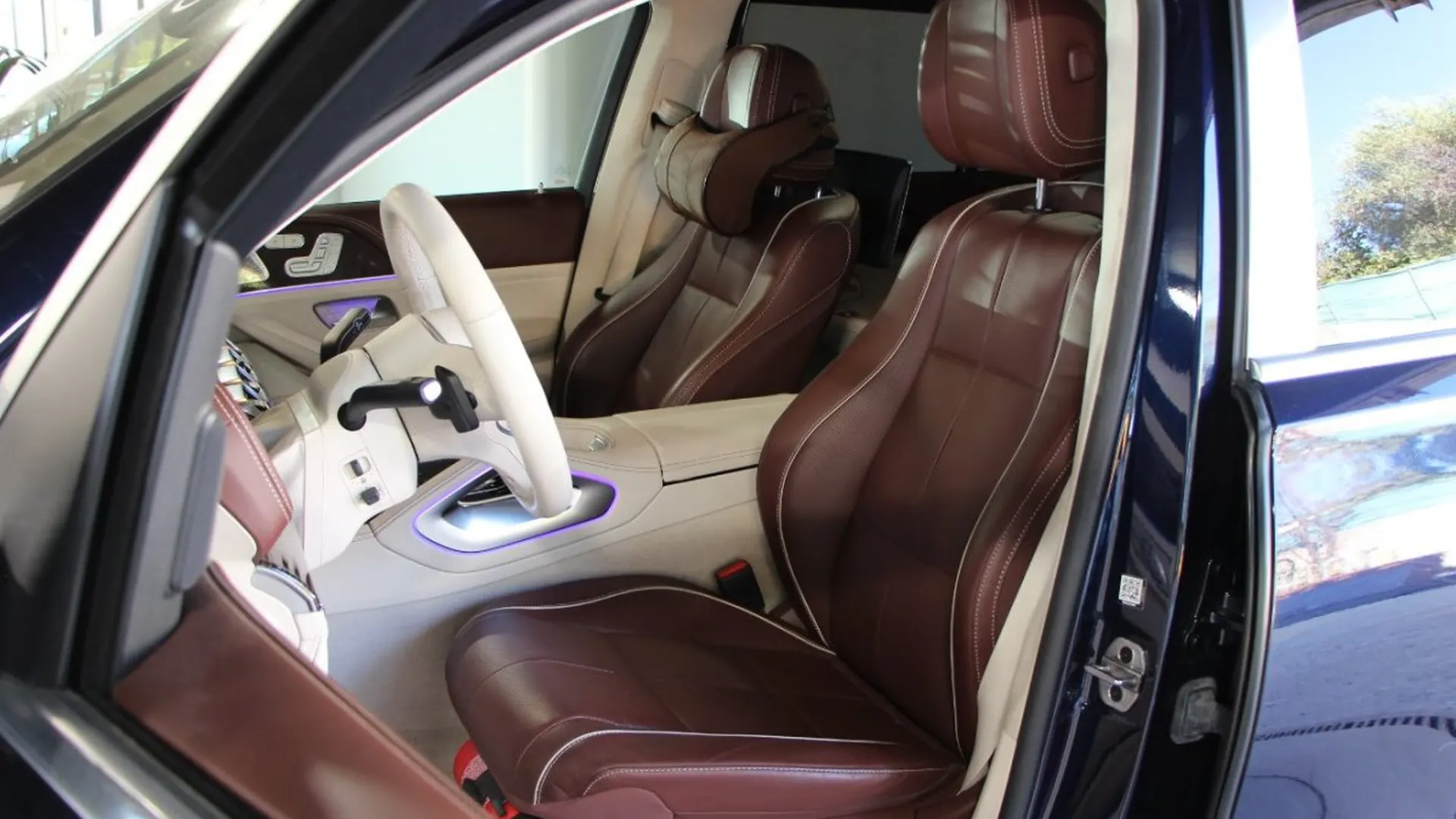 Mercedes-Benz GLS — photo 6