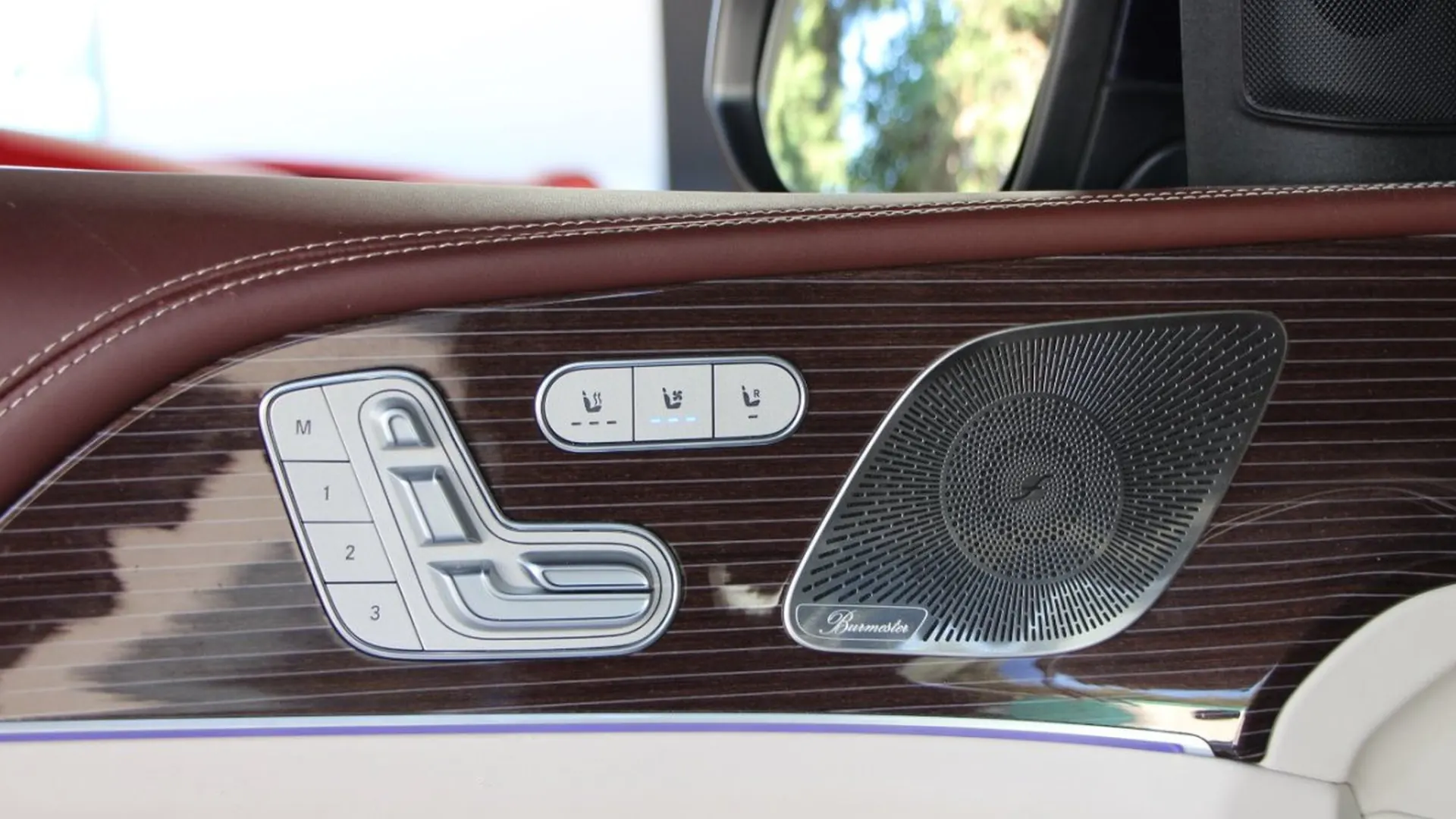 Mercedes-Benz GLS — photo 8