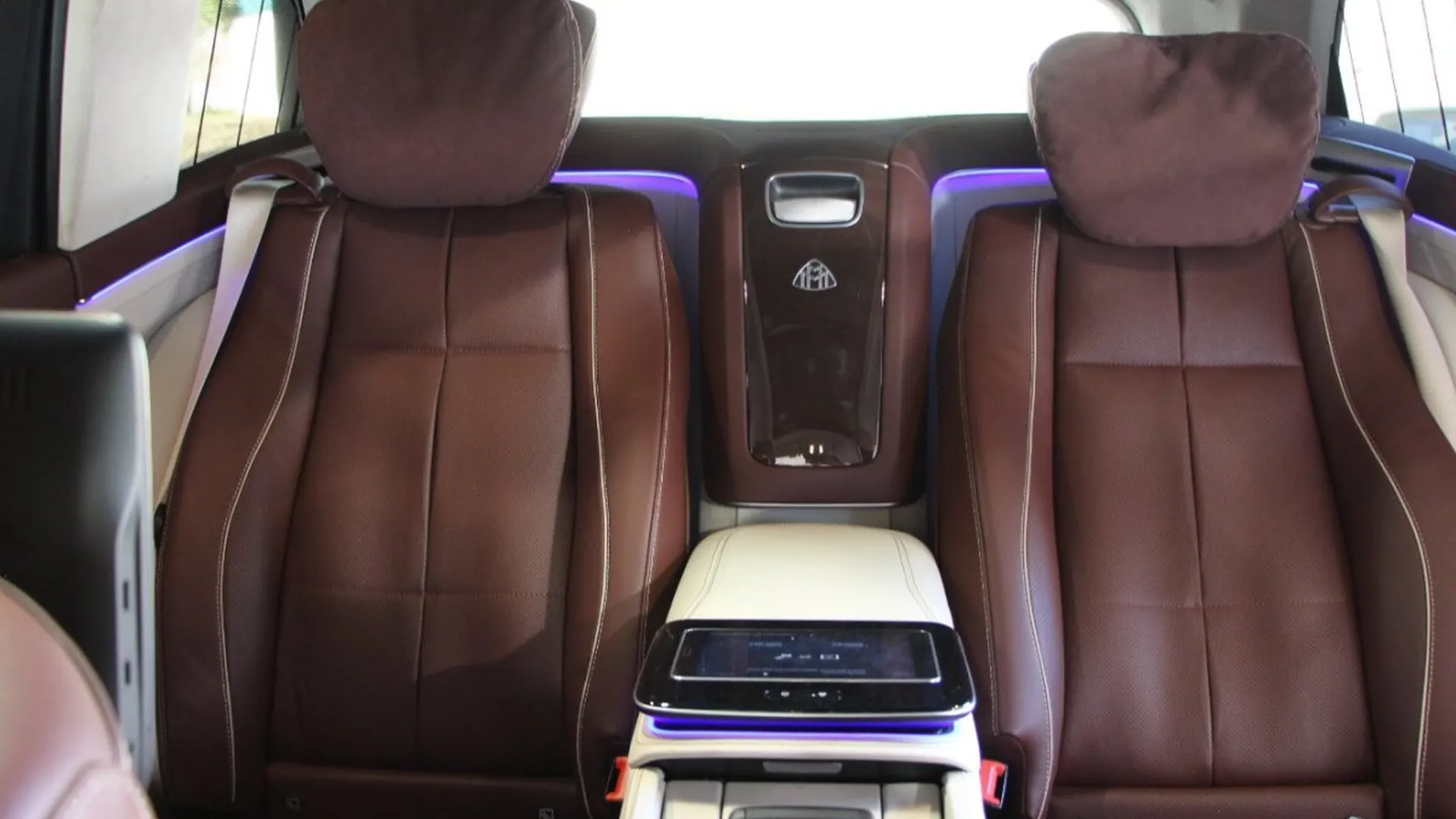 Mercedes-Benz GLS — photo 26