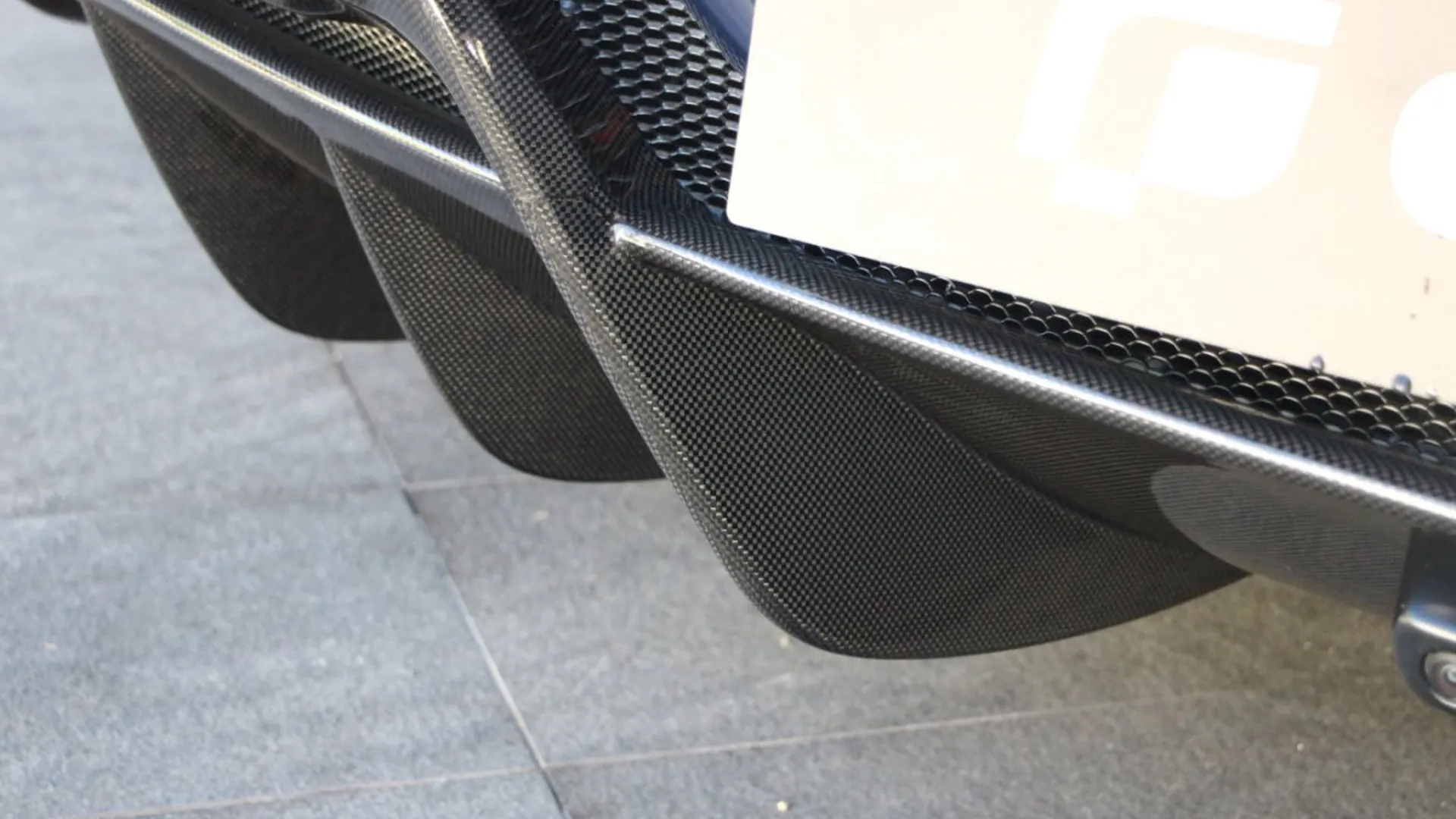 Ferrari 296 — photo 11