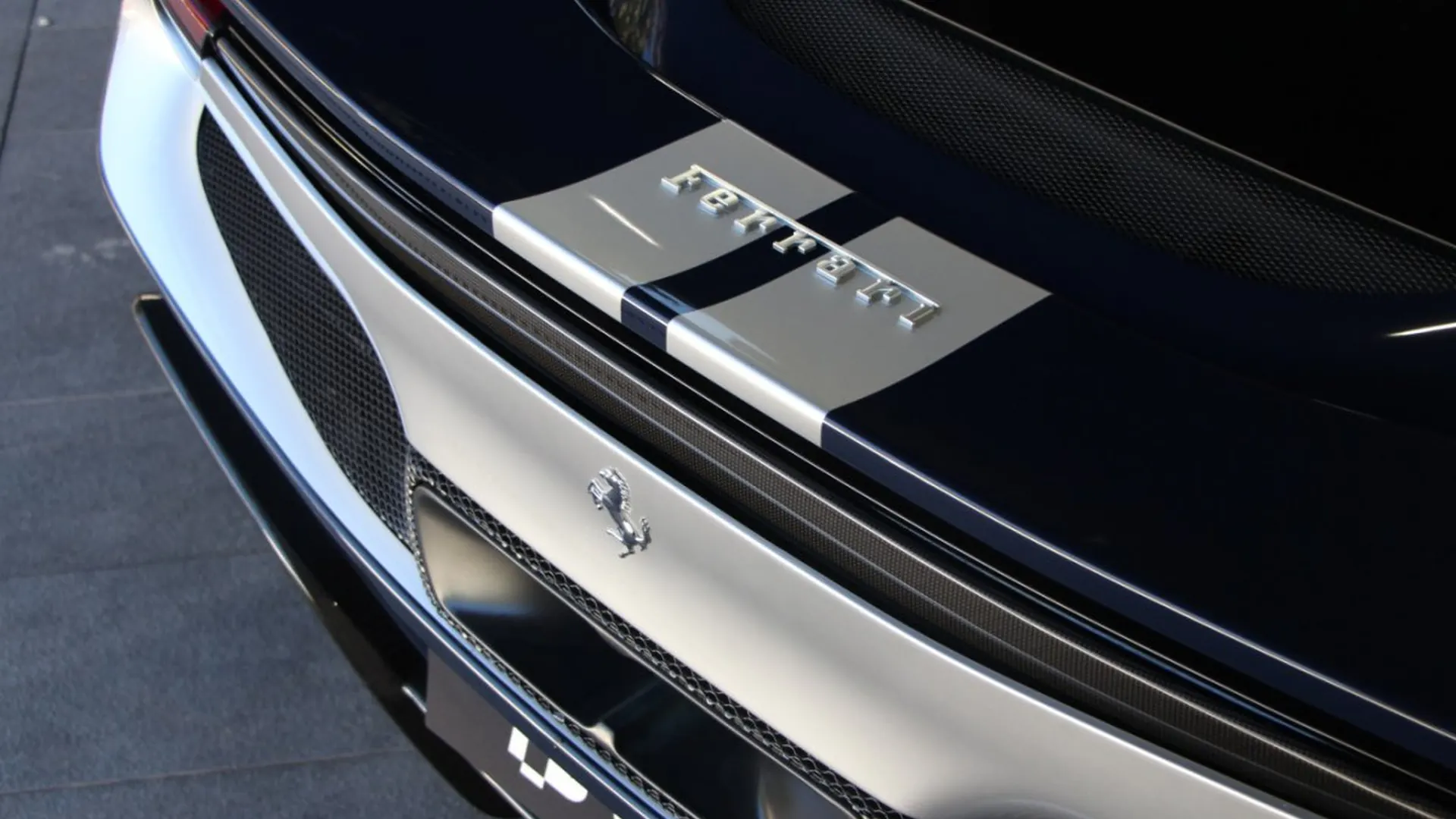 Ferrari 296 — photo 10