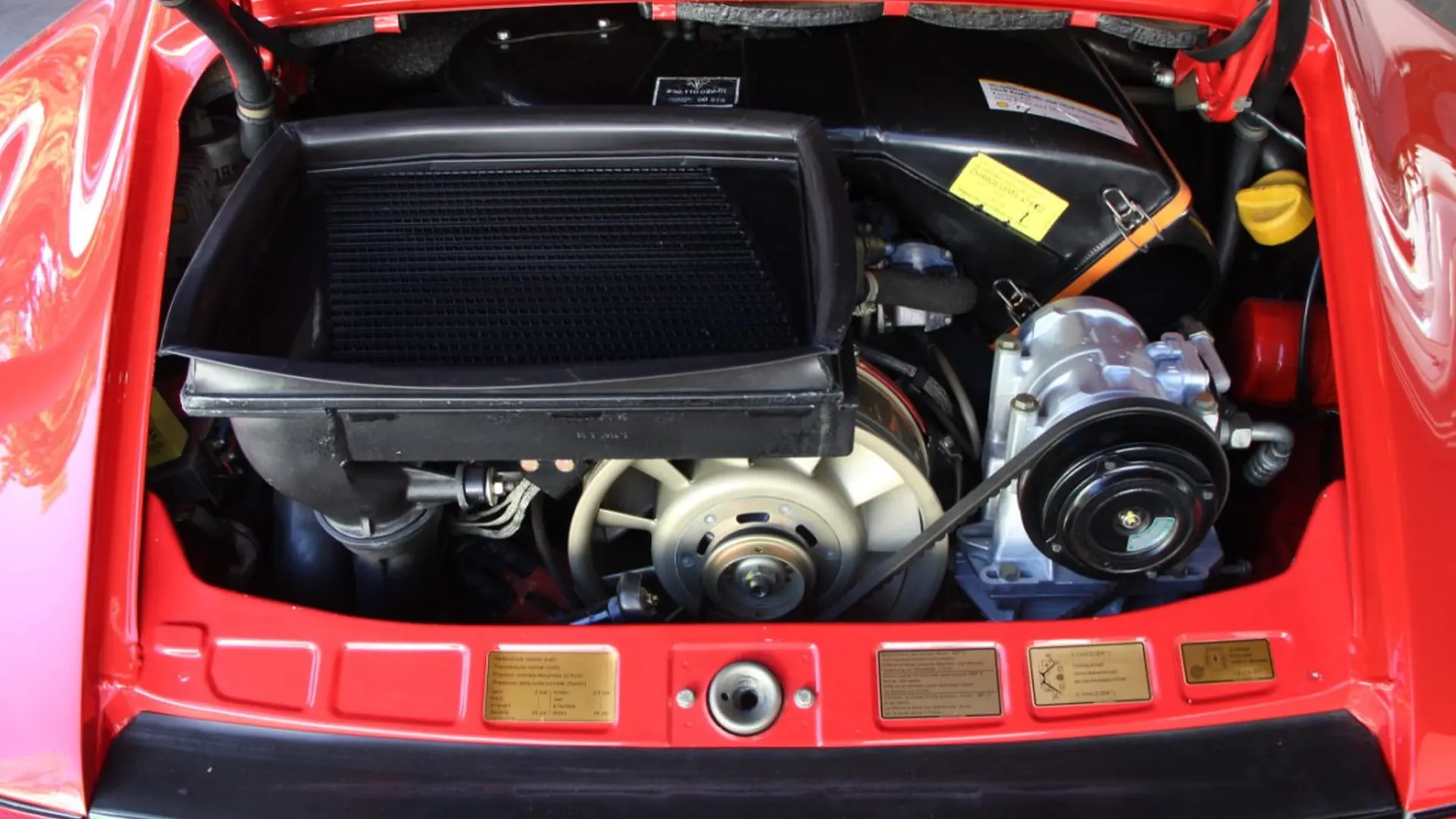 Porsche 911 — photo 36