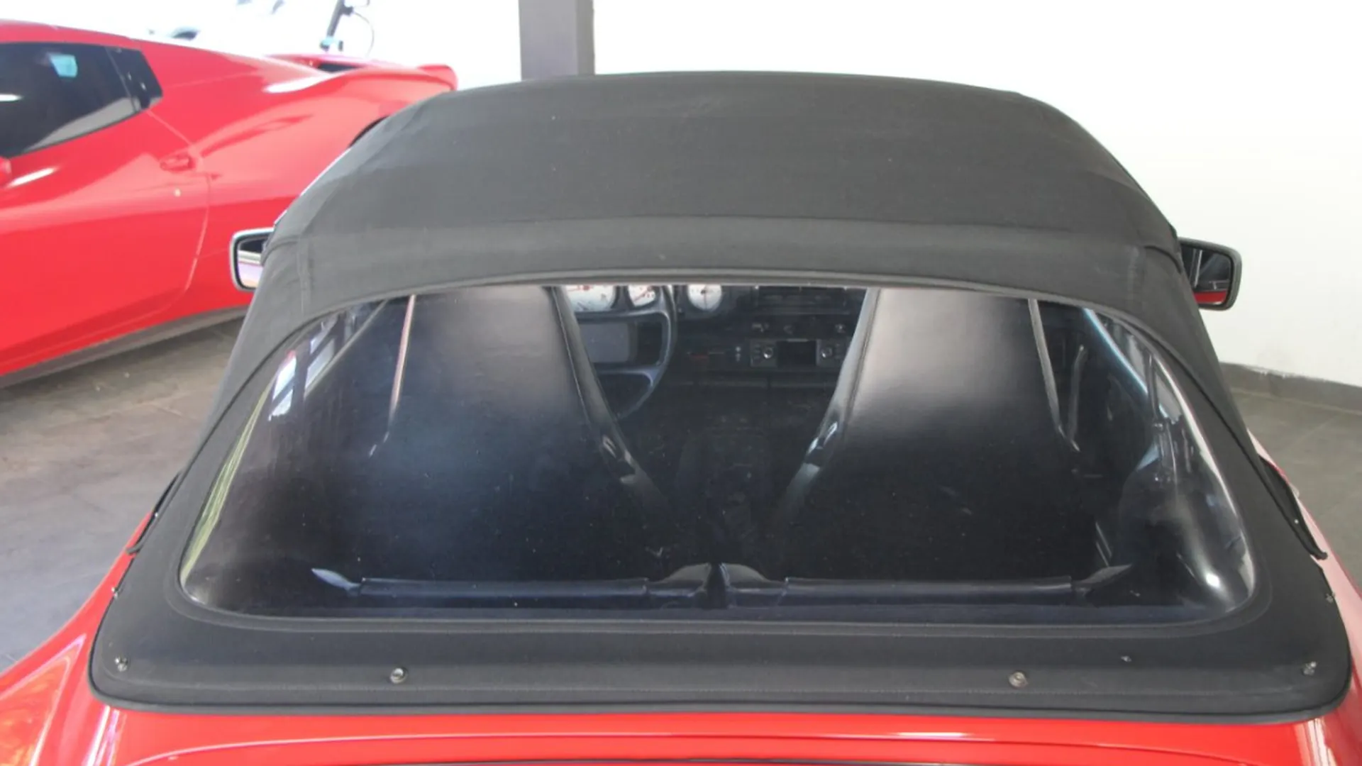 Porsche 911 — photo 42
