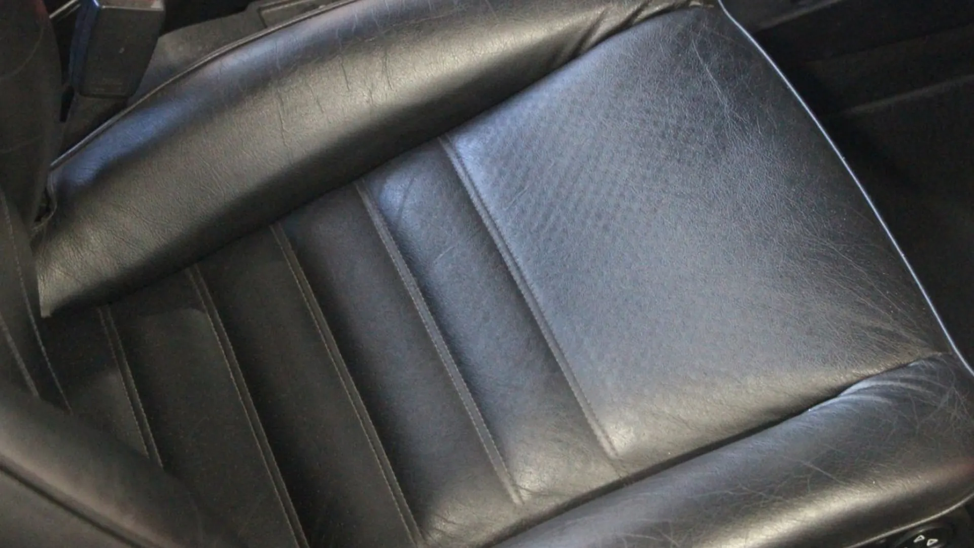 Porsche 911 — photo 26