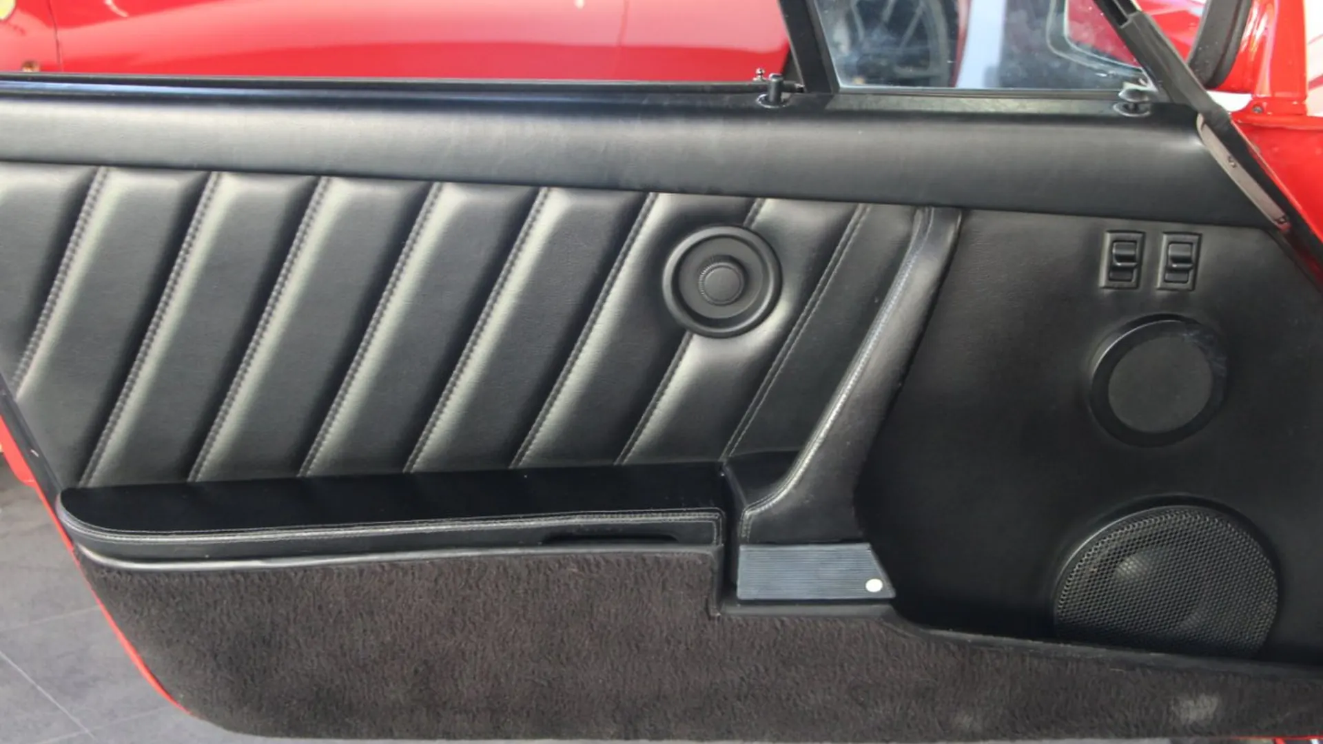 Porsche 911 — photo 24
