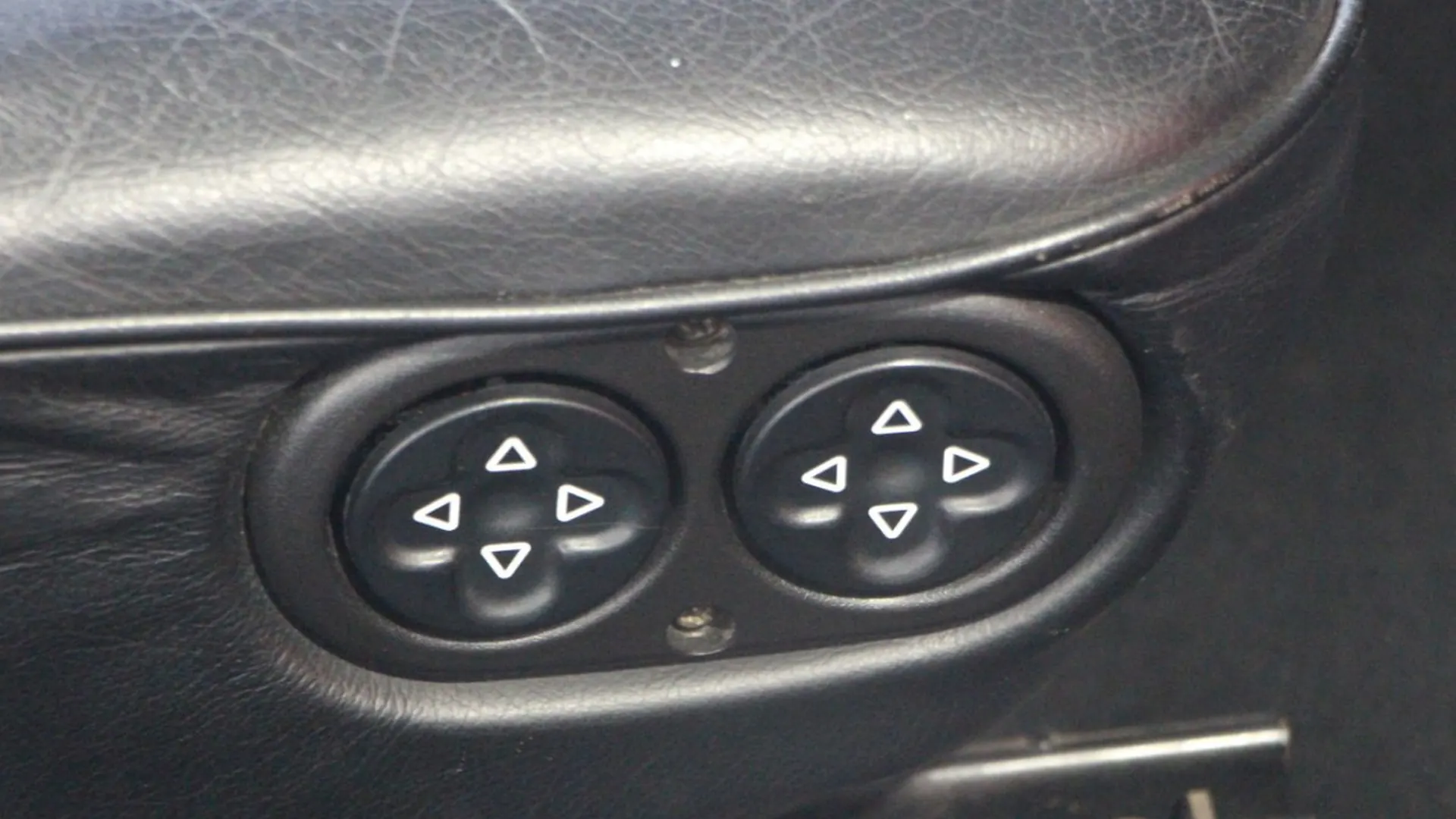 Porsche 911 — photo 25