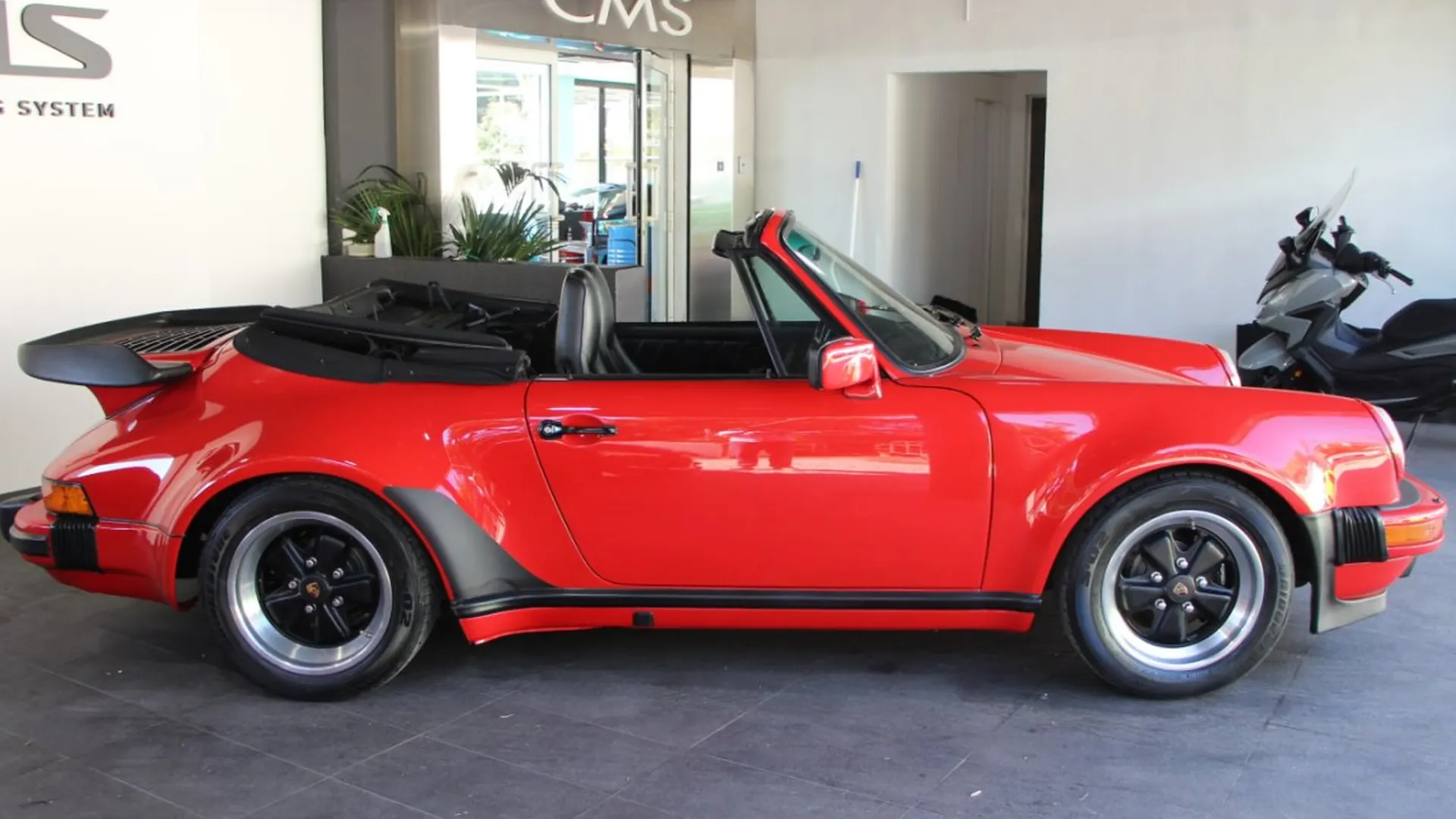 Porsche 911 — photo 5