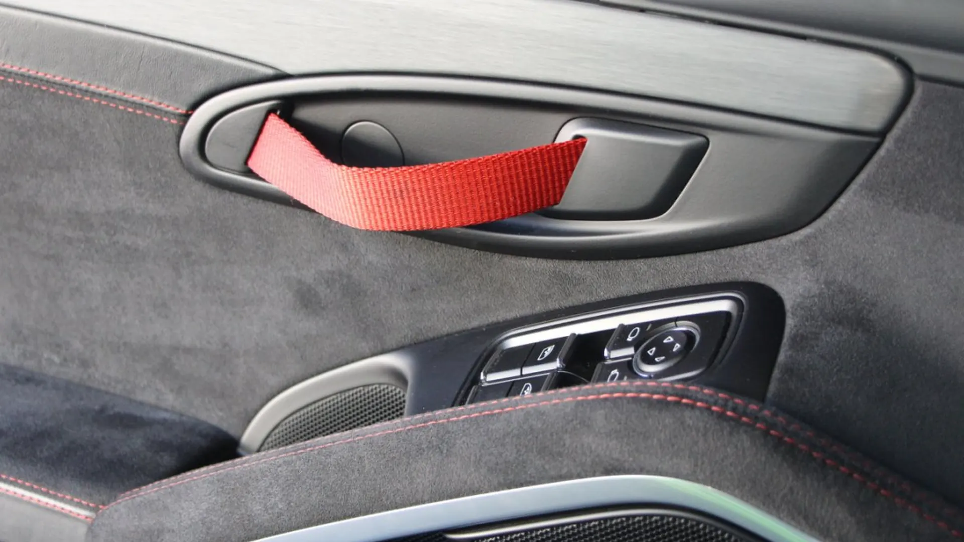 Porsche Cayman — photo 21