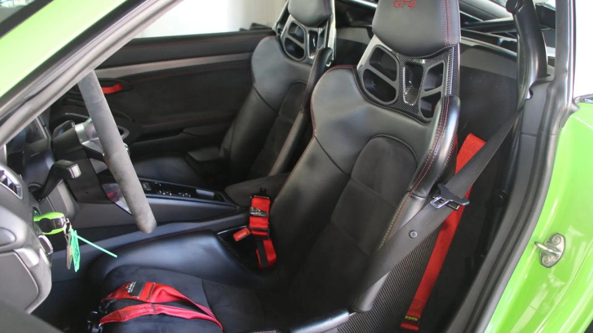 Porsche Cayman — photo 12