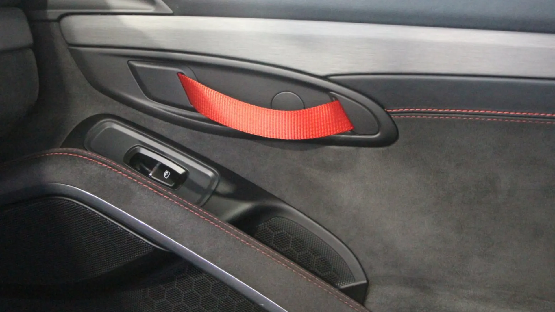 Porsche Cayman — photo 22