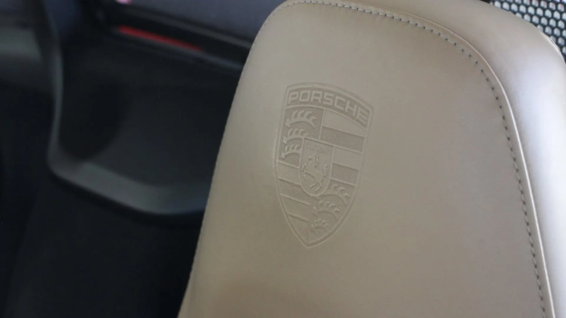 Porsche 718 — photo 20