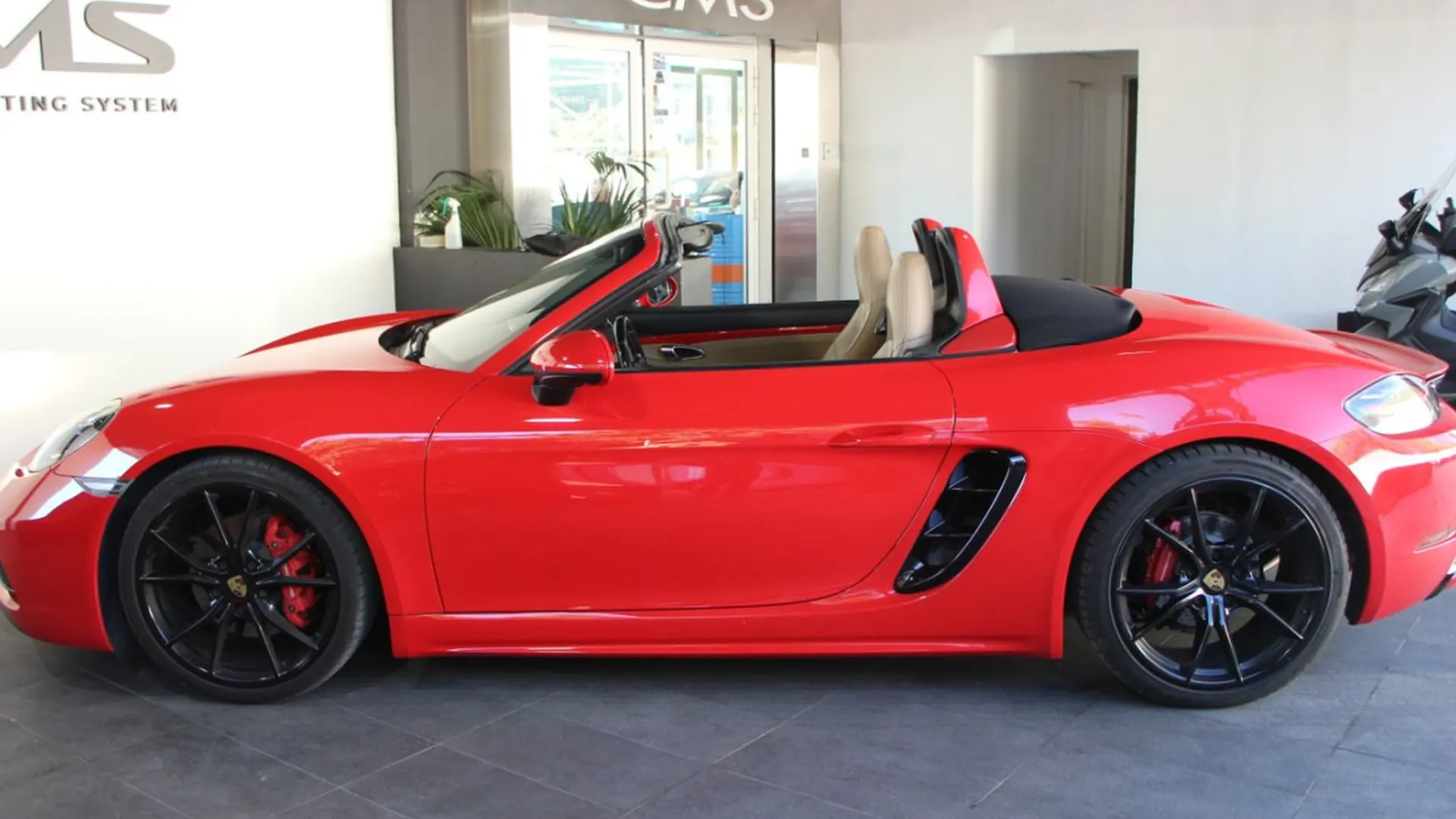 Porsche 718 — photo 4