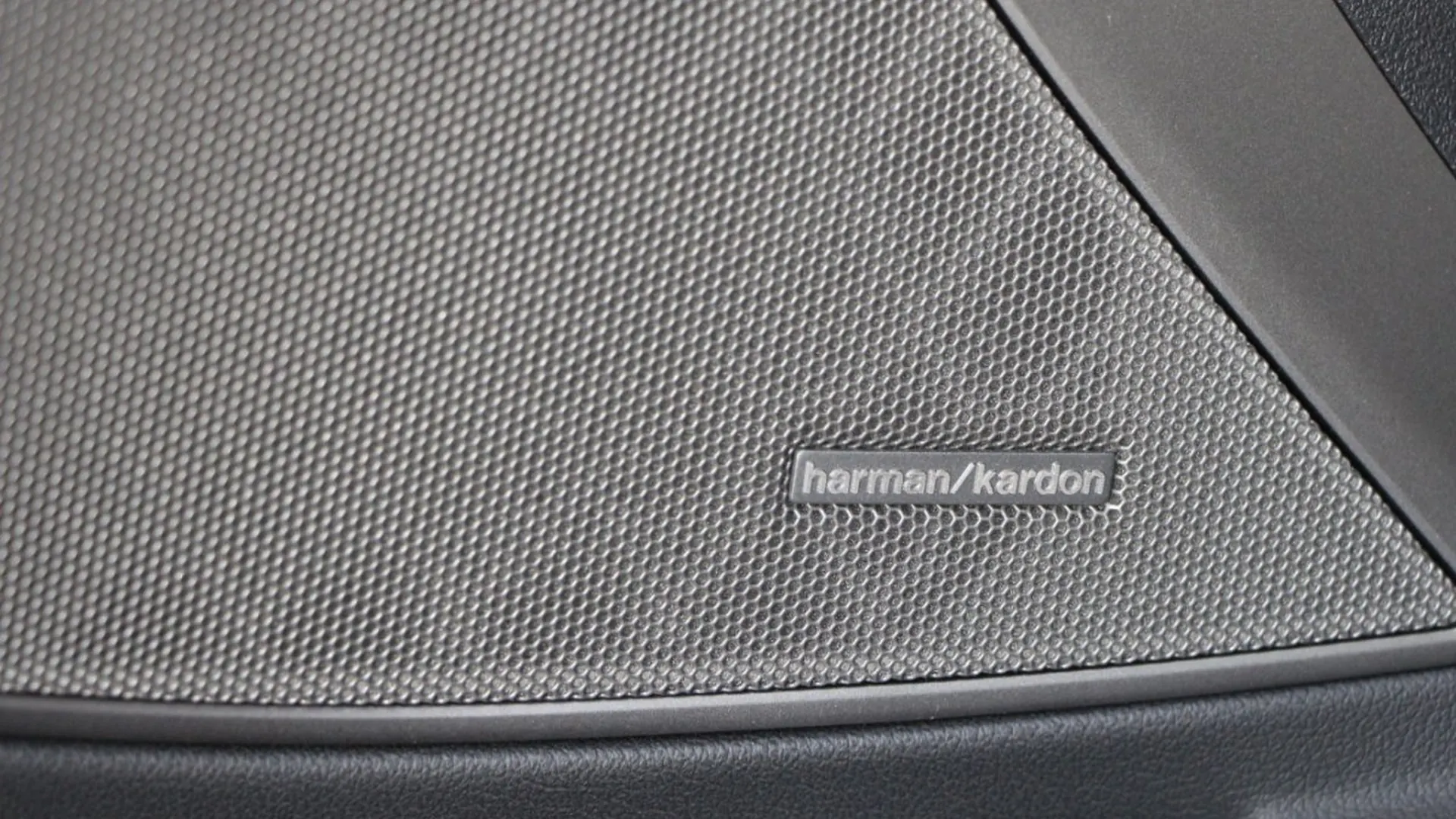 BMW M3 — photo 13