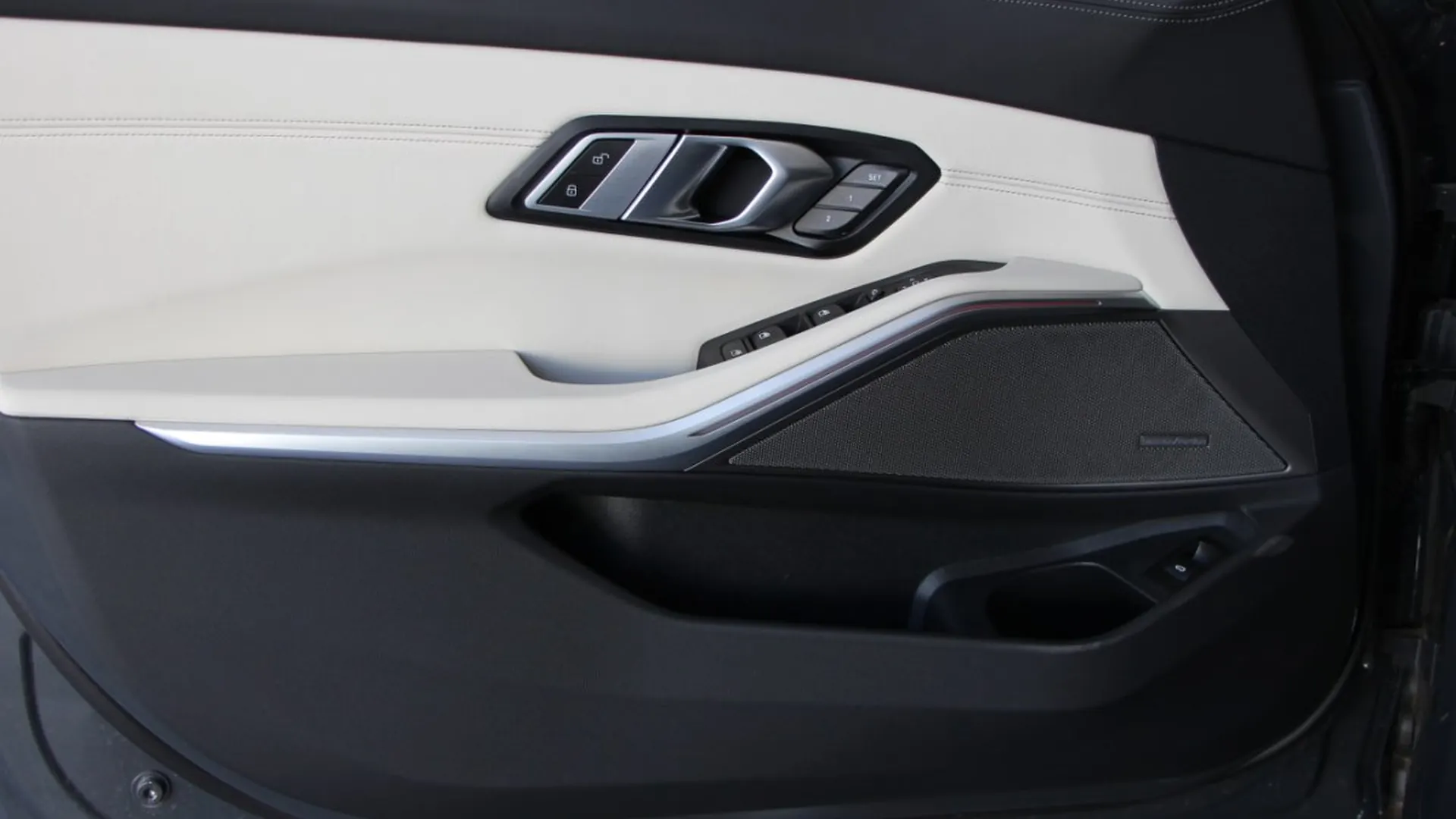 BMW M3 — photo 12
