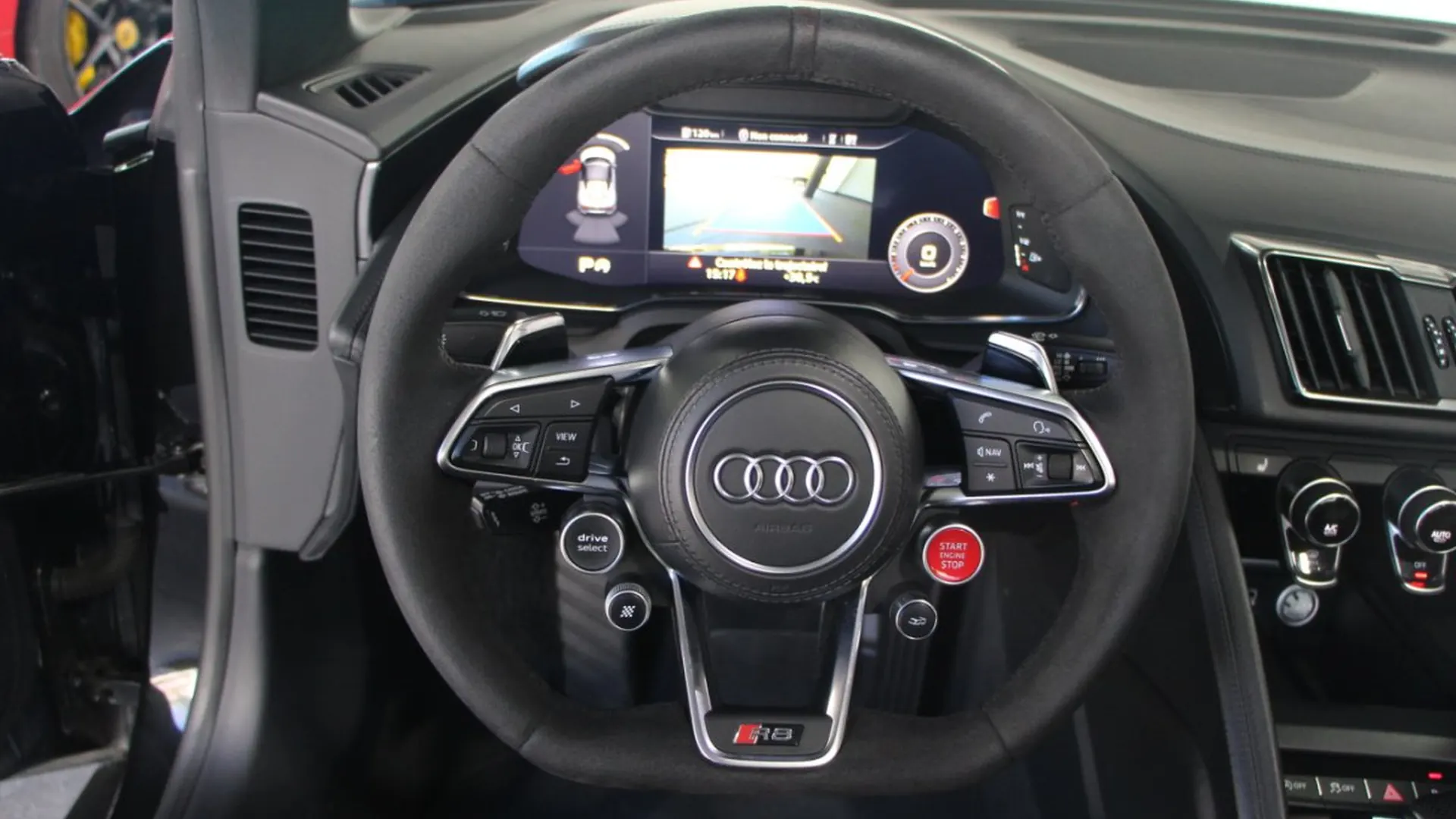 Audi R8 — photo 16