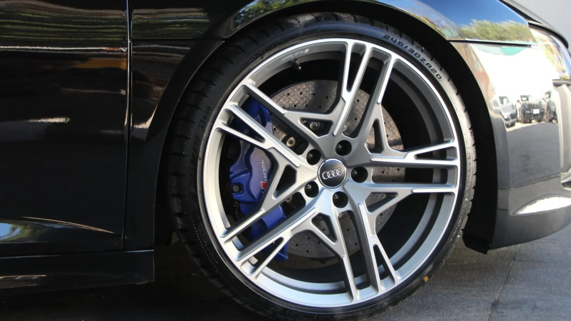 Audi R8 — photo 6