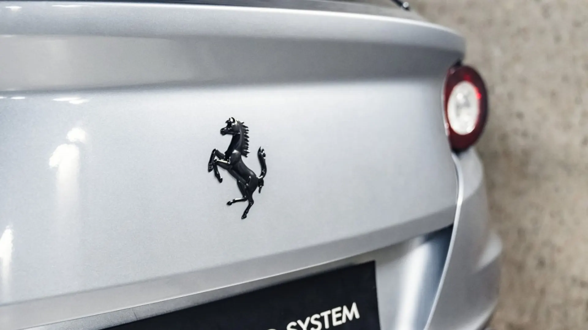 Ferrari FF — photo 15