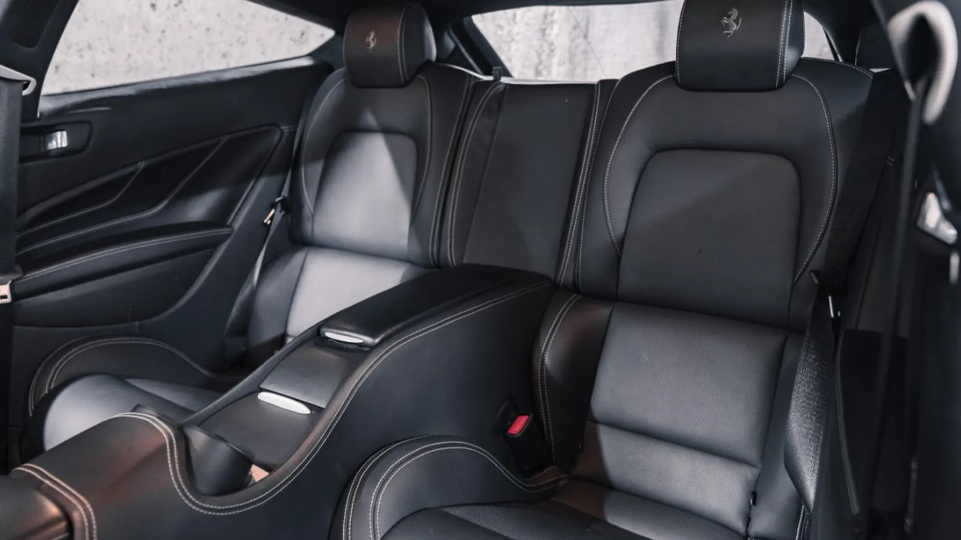 Ferrari FF — photo 28