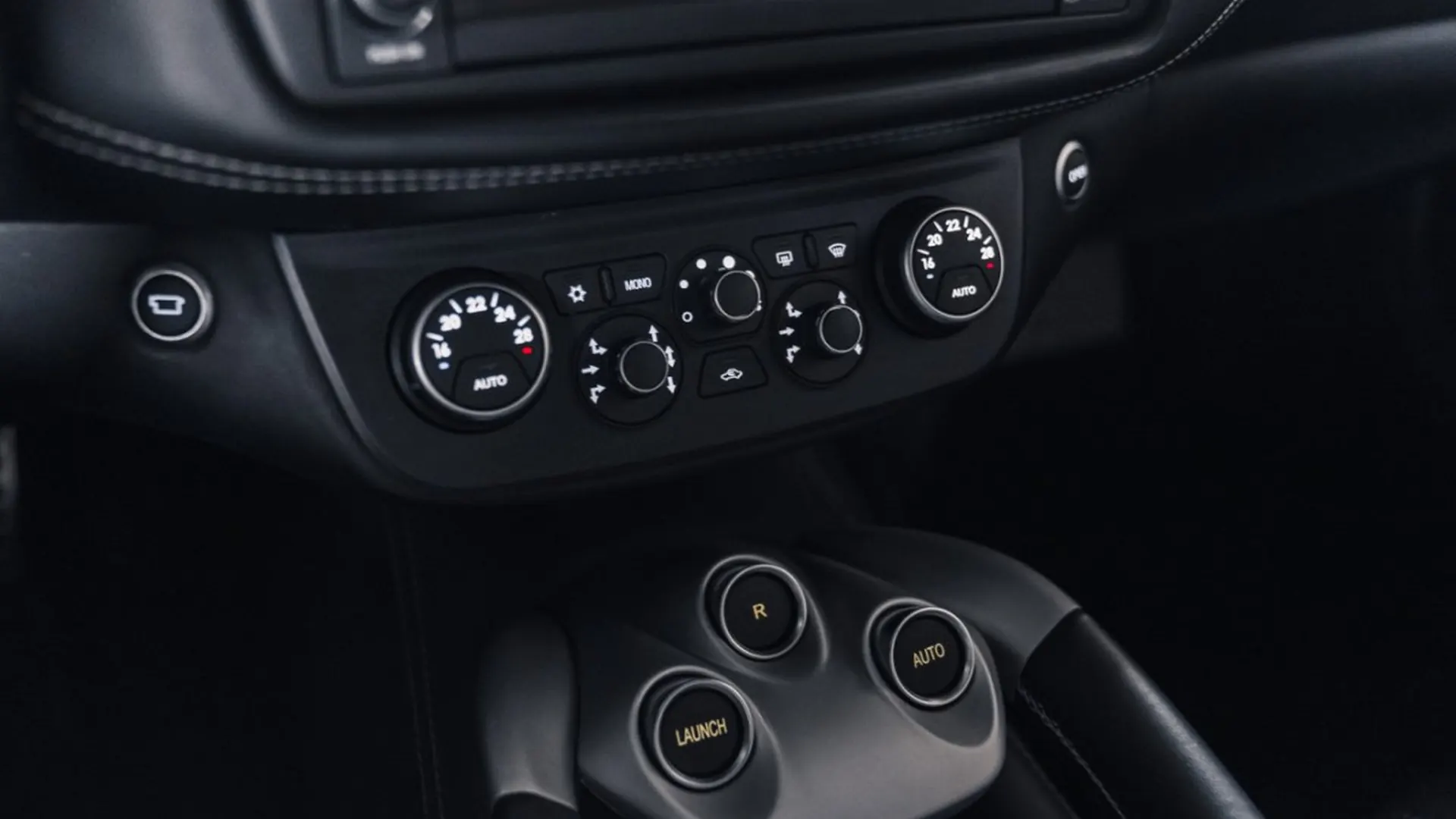 Ferrari FF — photo 33