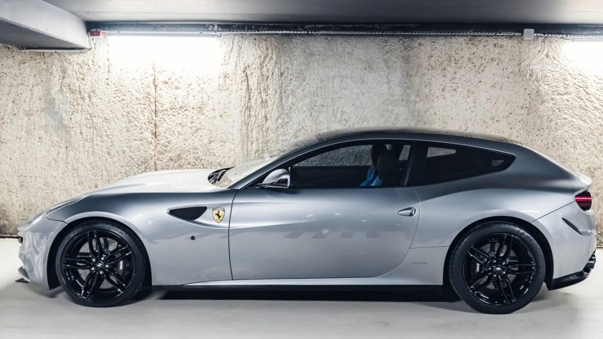 Ferrari FF — photo 3