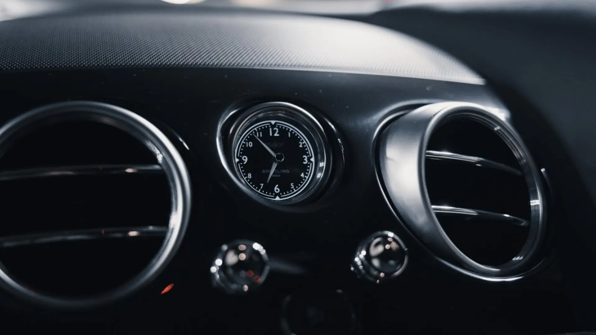 Bentley Continental — photo 34