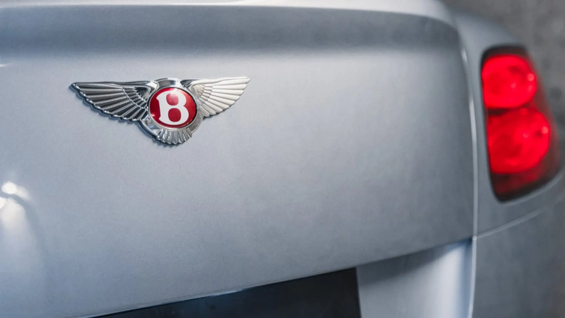 Bentley Continental — photo 17