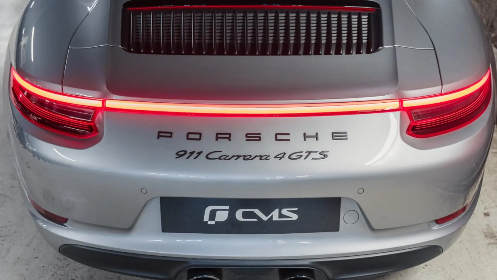 Porsche 911 — photo 10