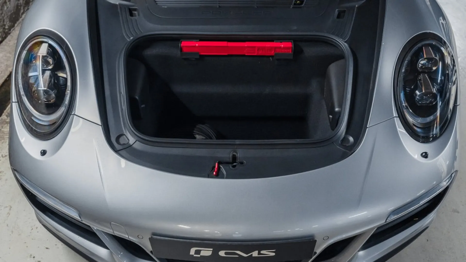 Porsche 911 — photo 27