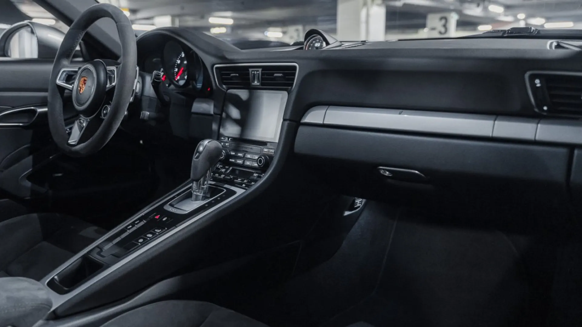 Porsche 911 — photo 24