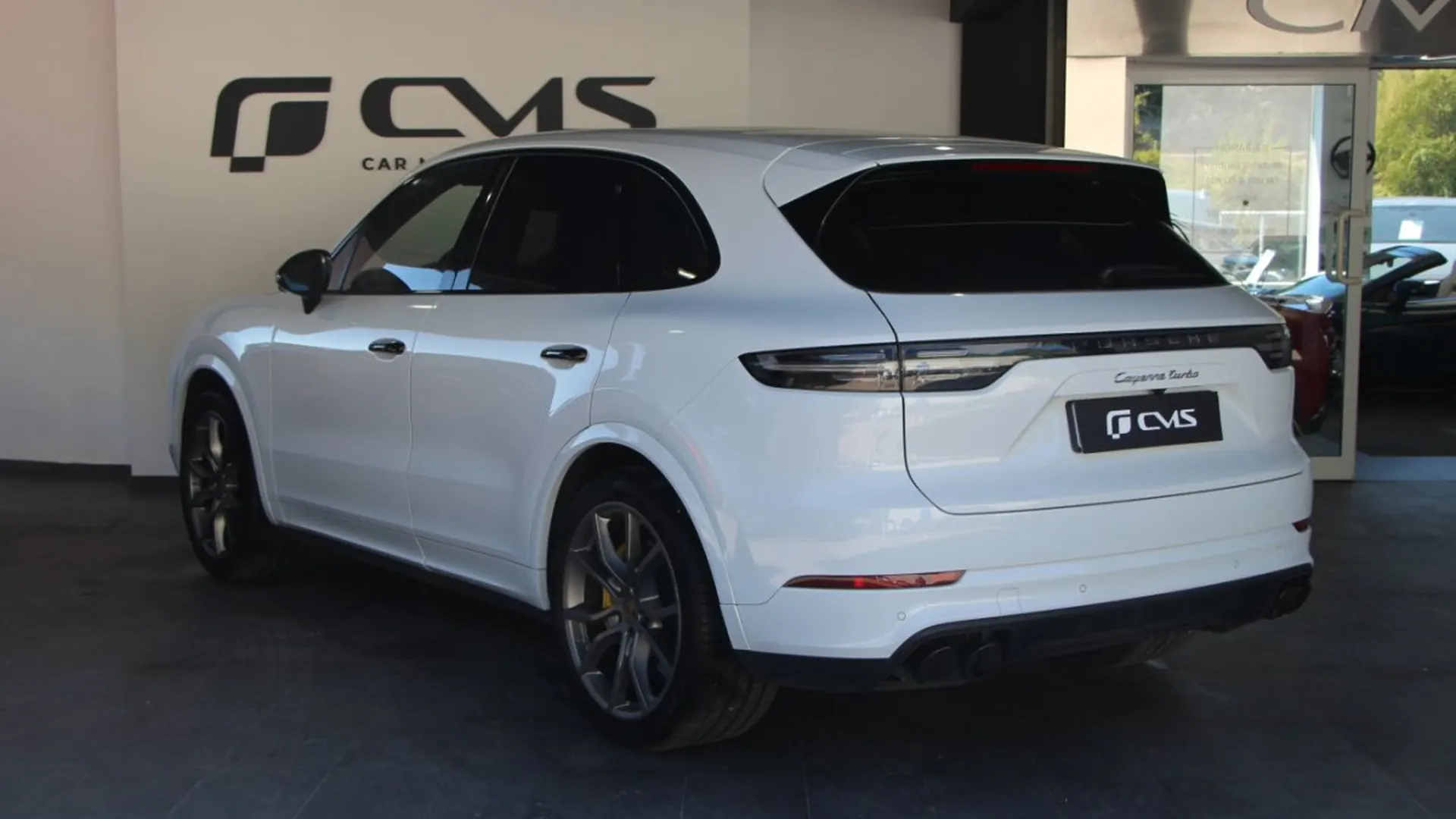 Porsche Cayenne — photo 5