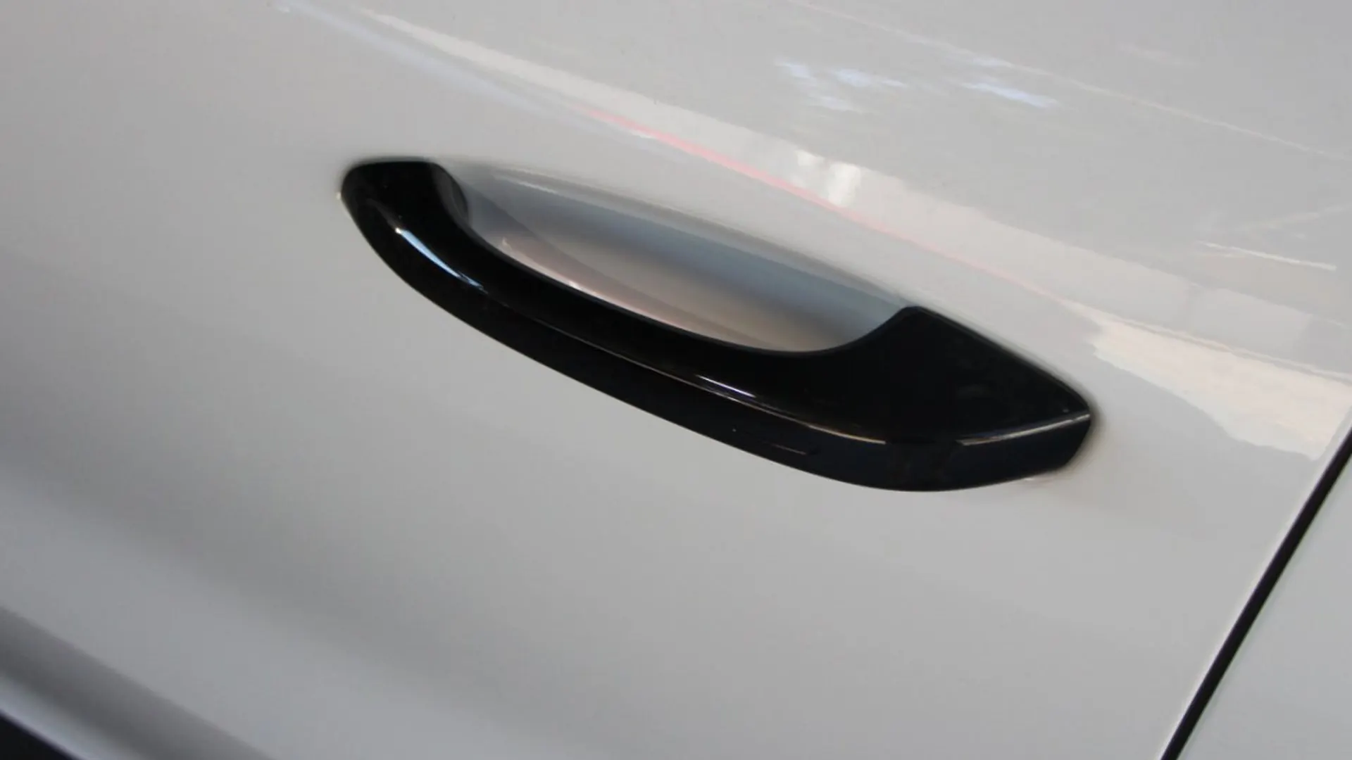 Porsche Cayenne — photo 8