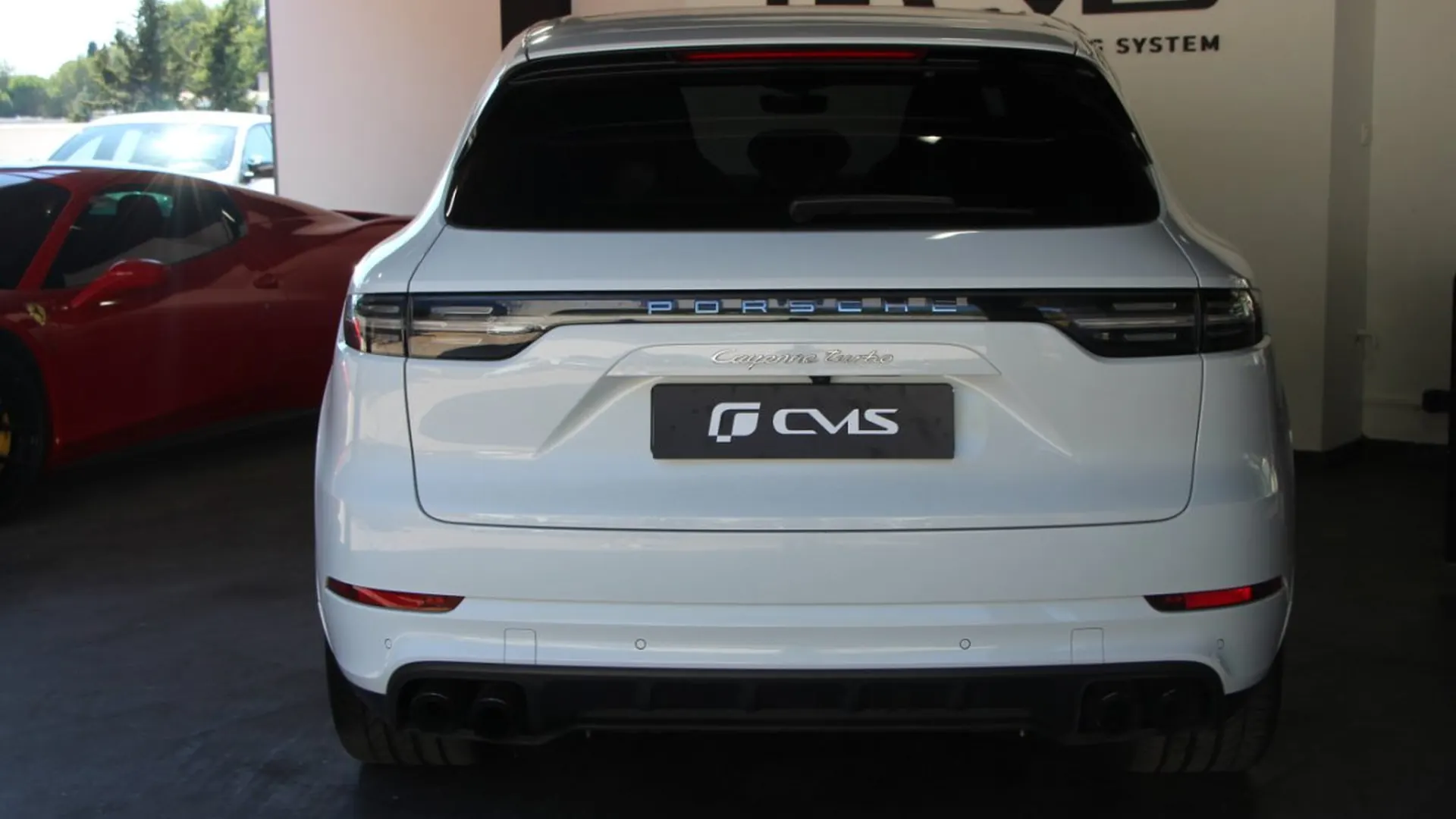 Porsche Cayenne — photo 6