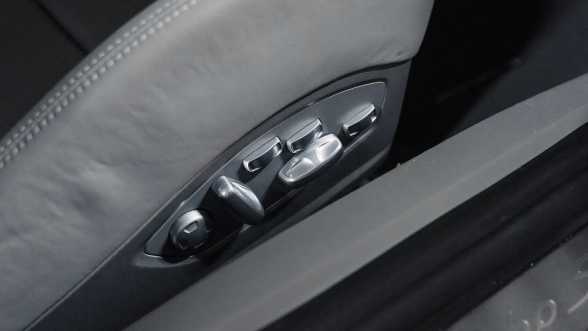 Porsche 911 — photo 34