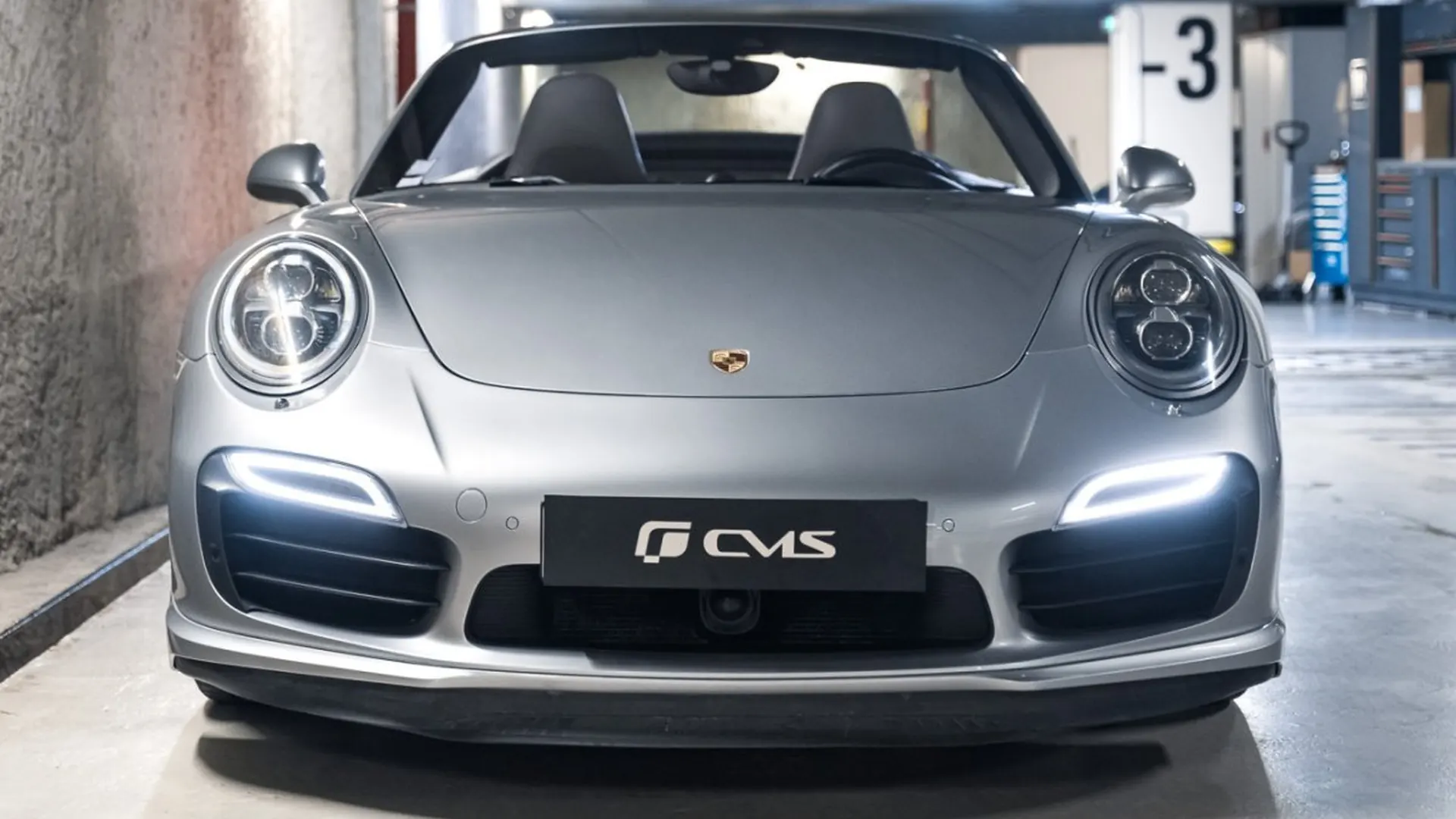 Porsche 911 — photo 46