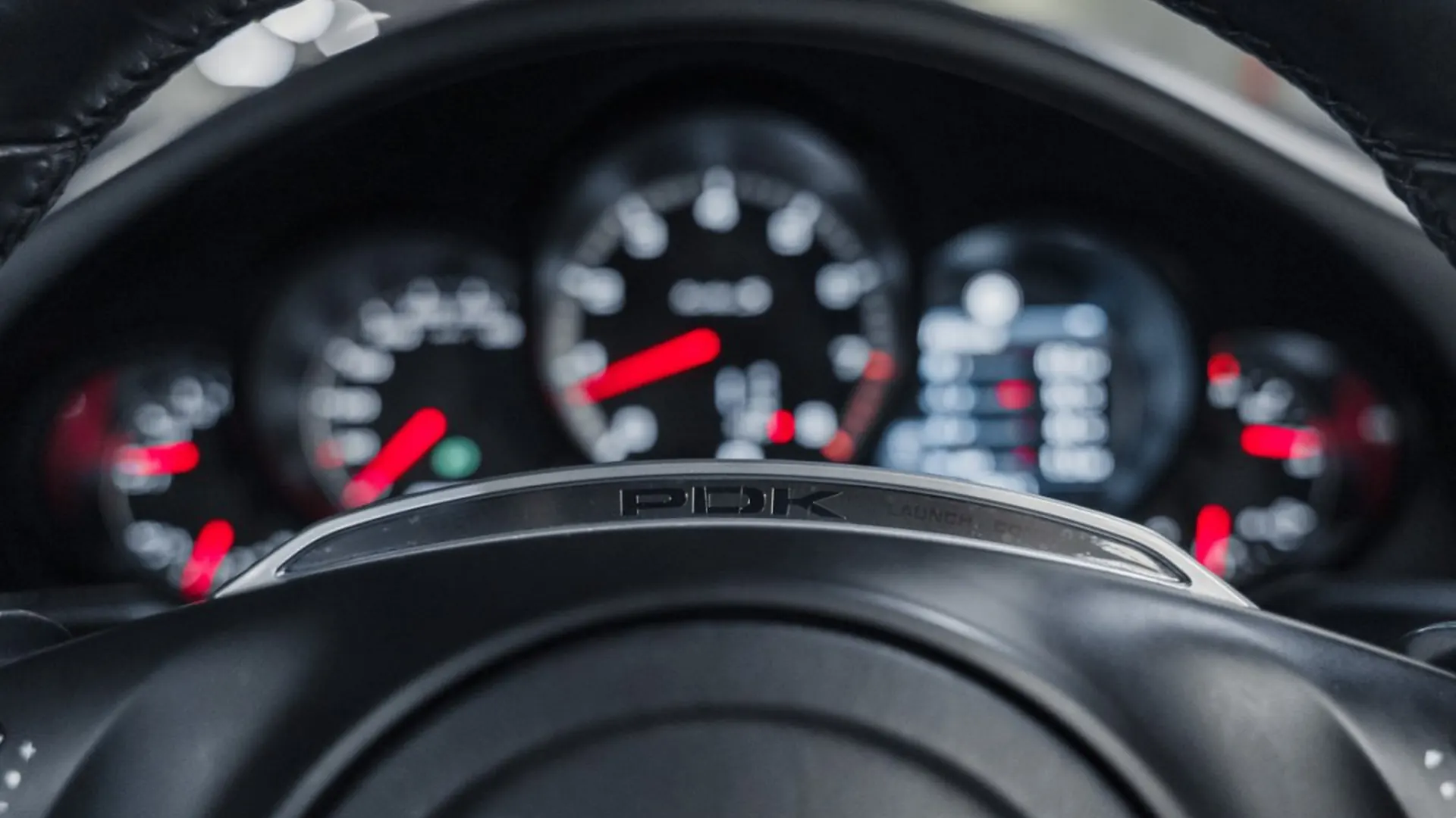 Porsche 911 — photo 35