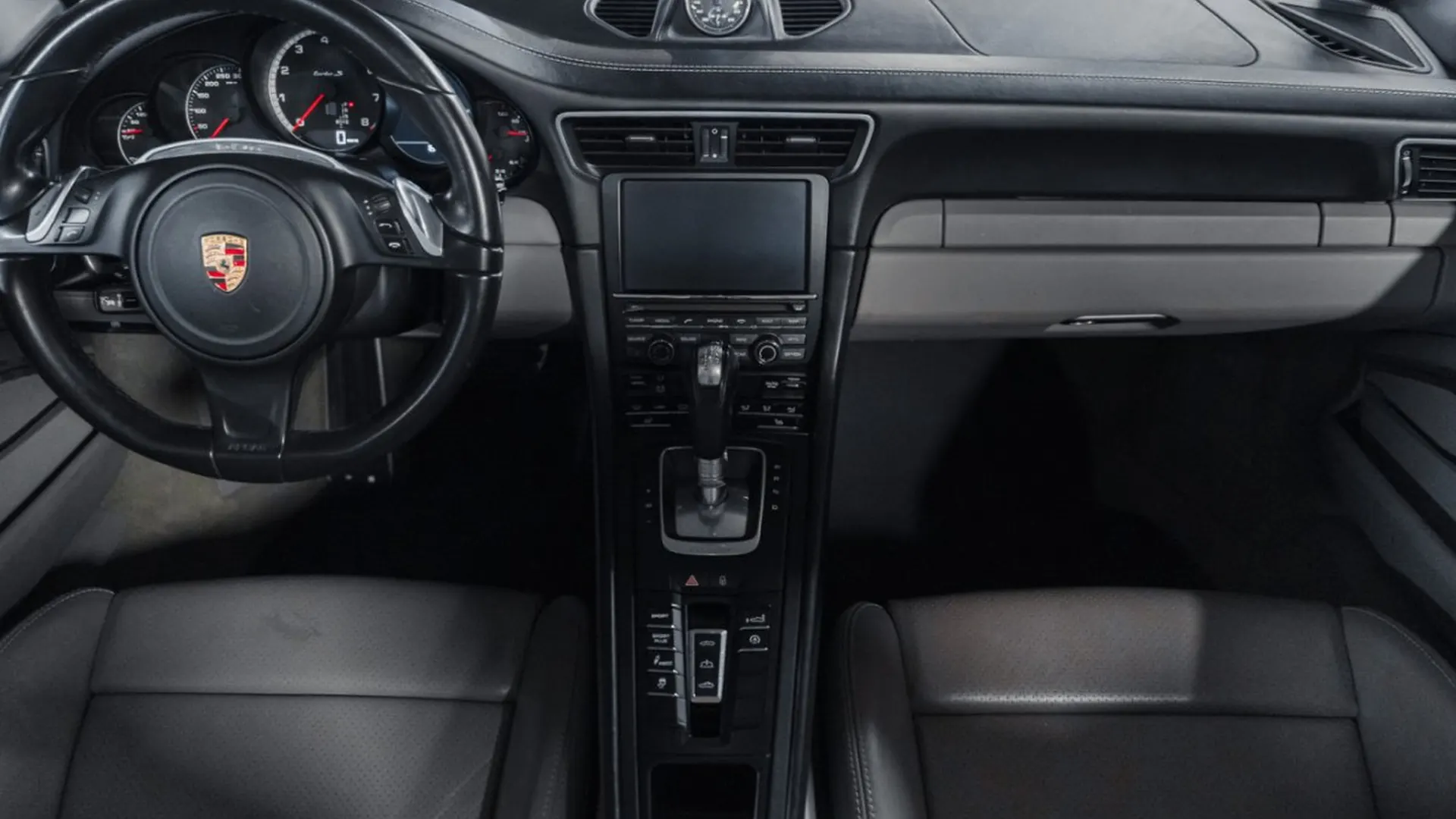 Porsche 911 — photo 27