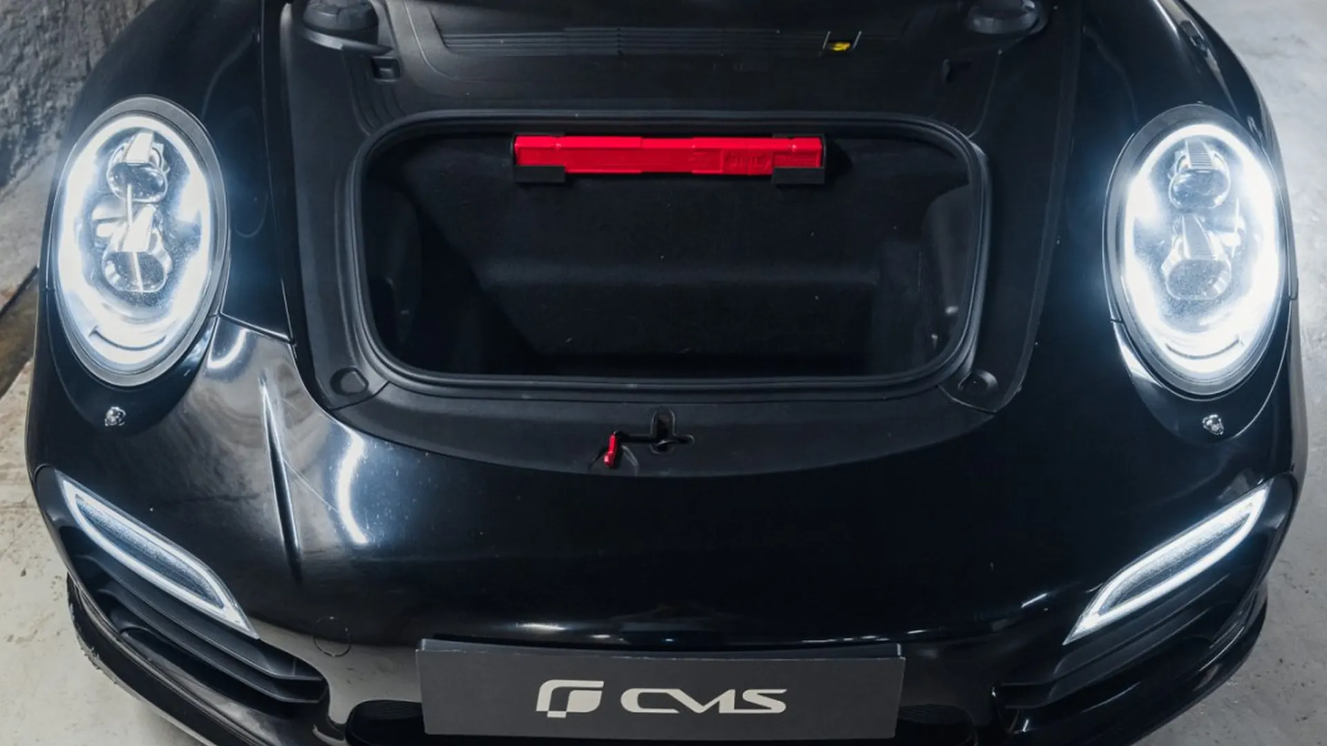 Porsche 911 — photo 31
